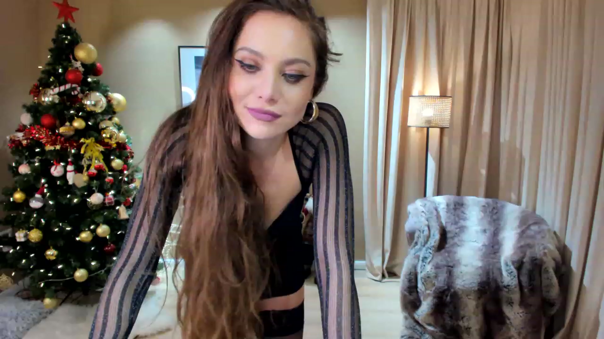 Gallery image thumbnail from SerenDYpity's myfreecams stream on, 12/15/2022, 24:48 image 10 of 20