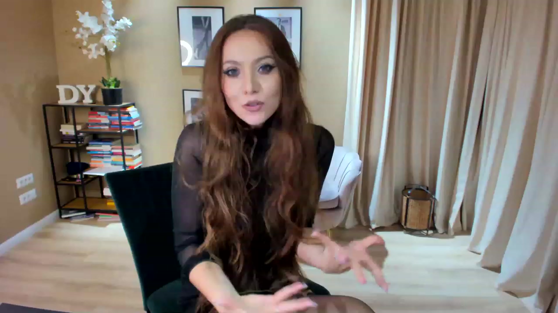 Gallery image thumbnail from SerenDYpity's myfreecams stream on, 02/01/2023, 19:18 image 9 of 20