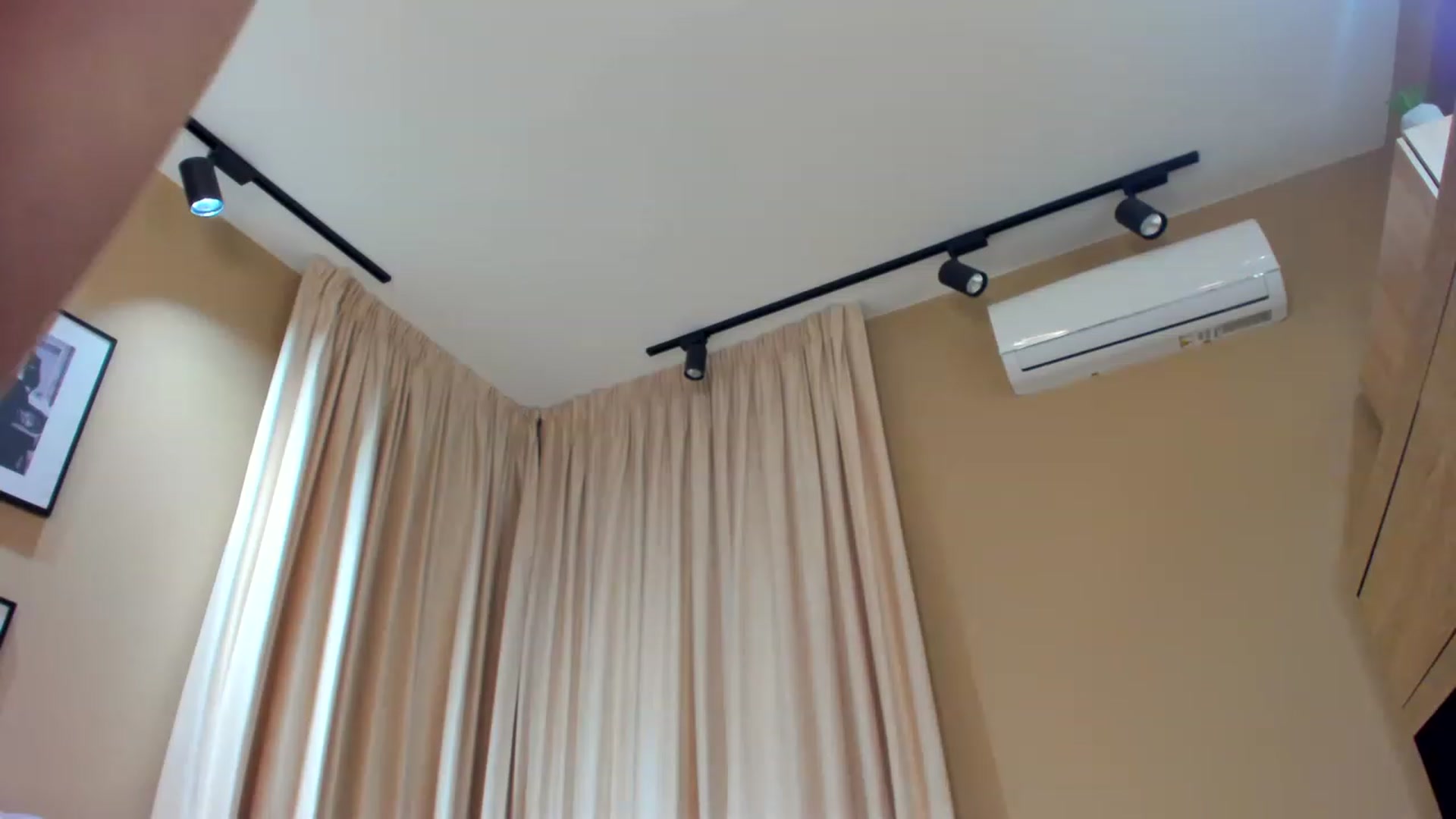 Gallery image thumbnail from SerenDYpity's myfreecams stream on, 02/01/2023, 19:42 image 10 of 20