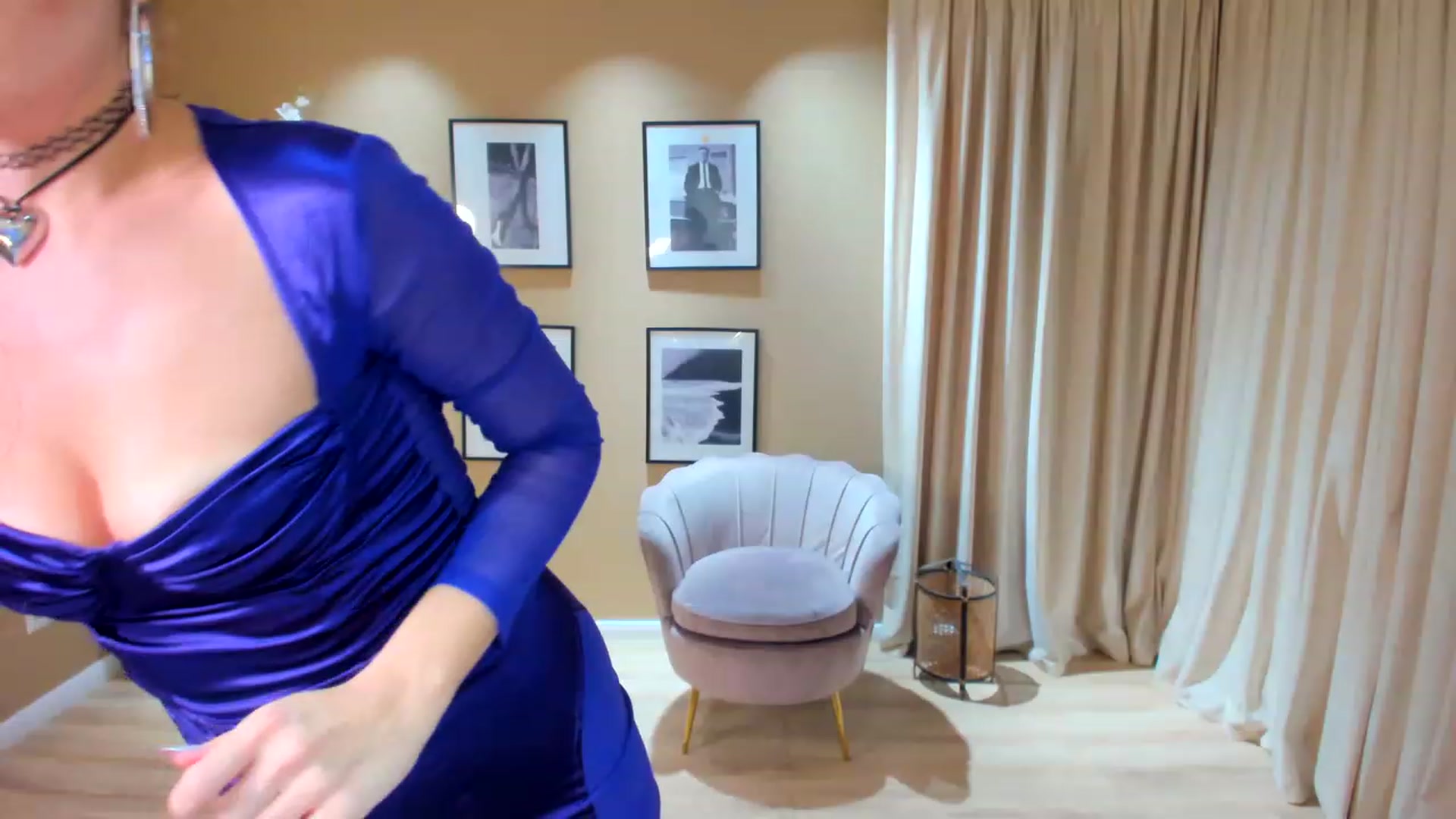 Gallery image thumbnail from SerenDYpity's myfreecams stream on, 02/06/2023, 23:38 image 8 of 20