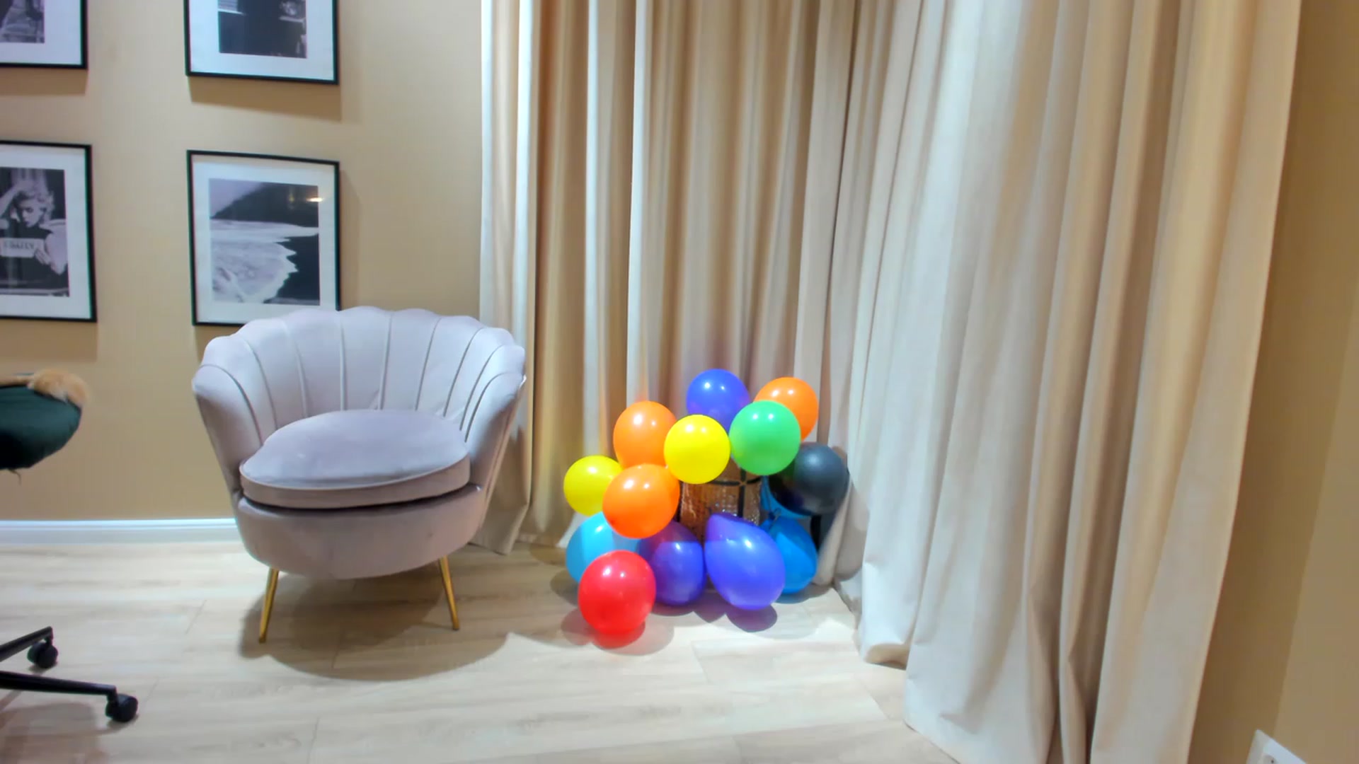 Gallery image thumbnail from SerenDYpity's myfreecams stream on, 02/20/2023, 21:38 image 1 of 20