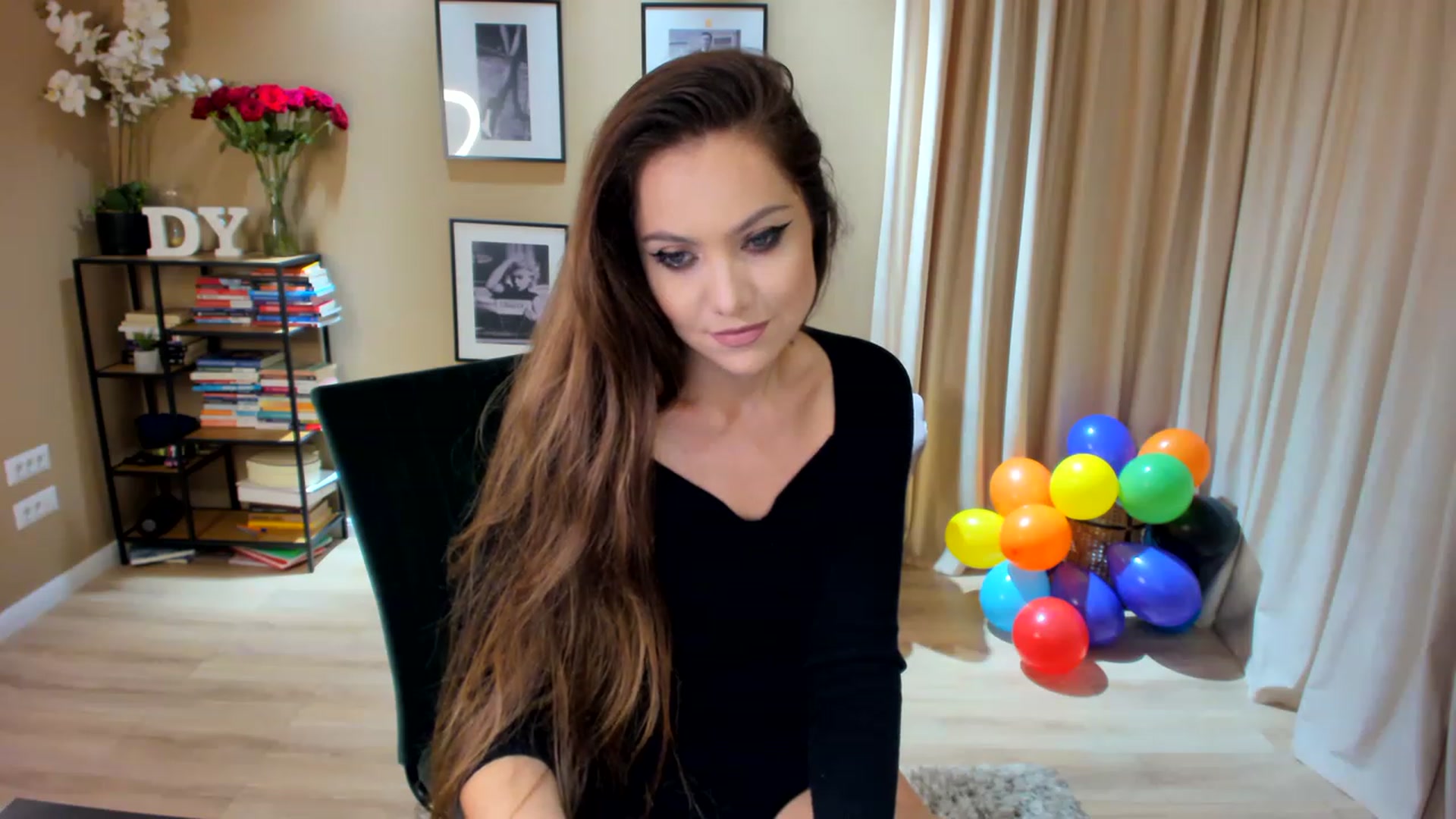 Gallery image thumbnail from SerenDYpity's myfreecams stream on, 02/20/2023, 21:38 image 8 of 20