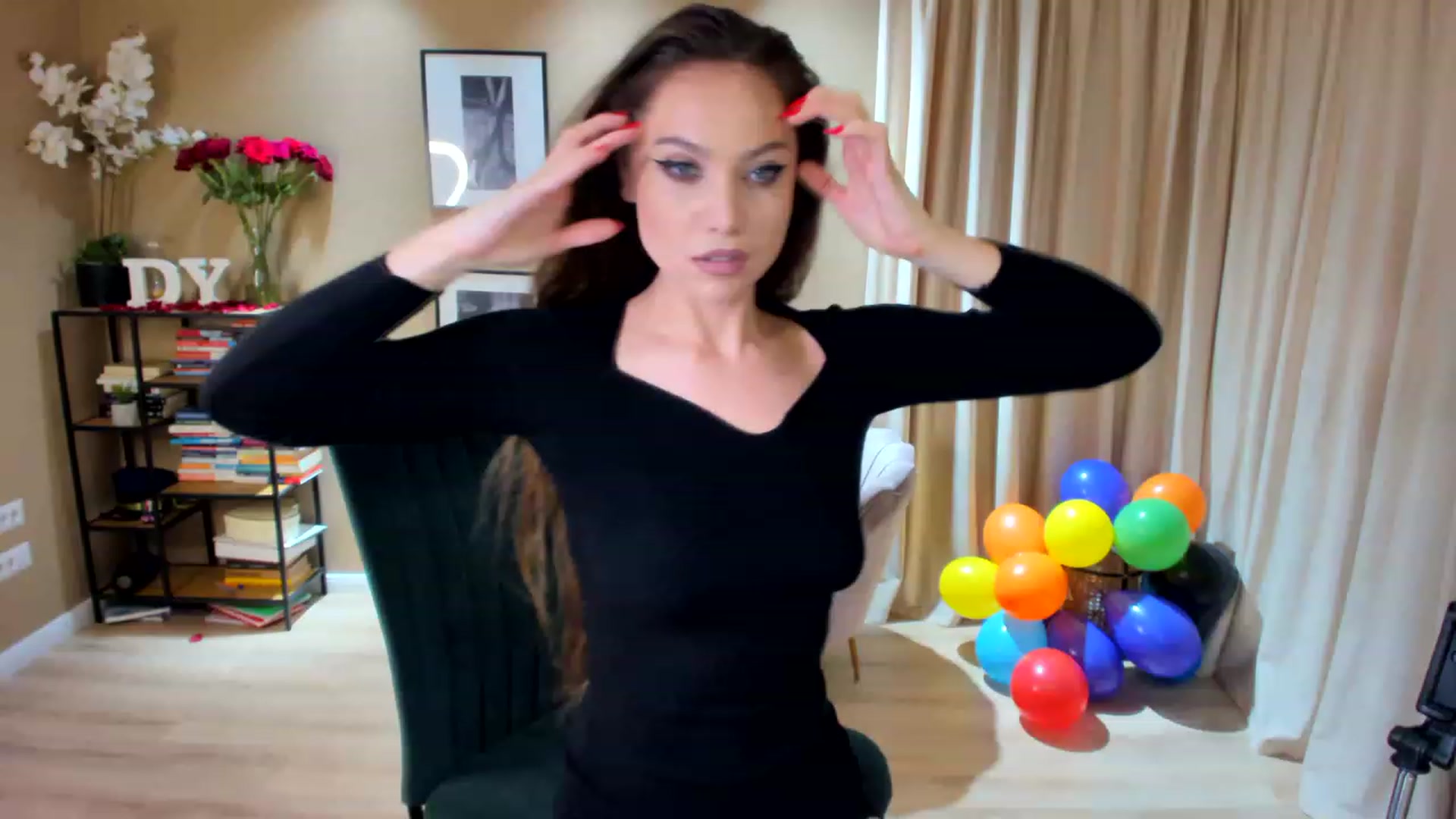 Gallery image thumbnail from SerenDYpity's myfreecams stream on, 02/21/2023, 01:09 image 2 of 20
