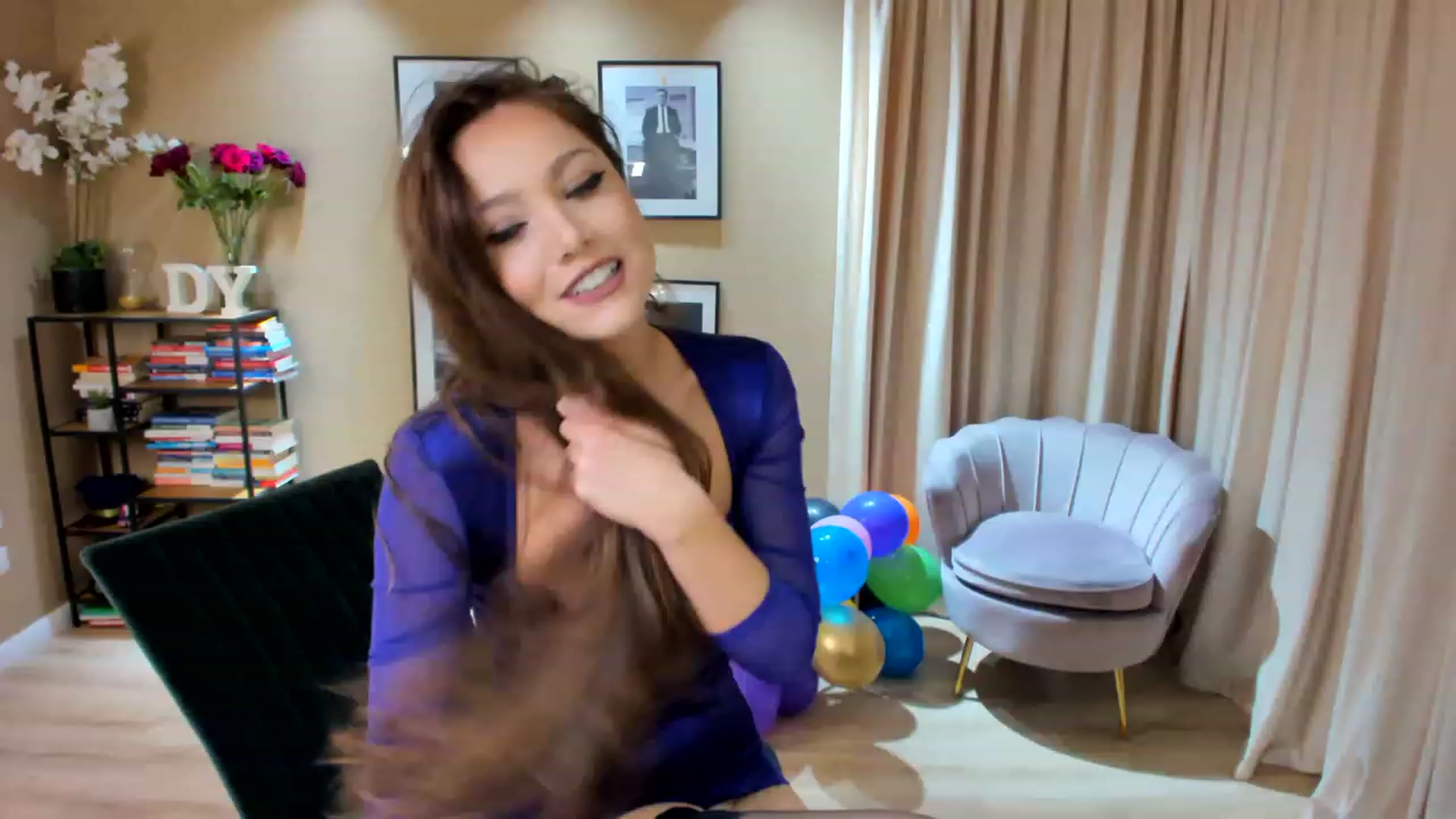 Gallery image thumbnail from SerenDYpity's myfreecams stream on, 02/22/2023, 22:06 image 12 of 20
