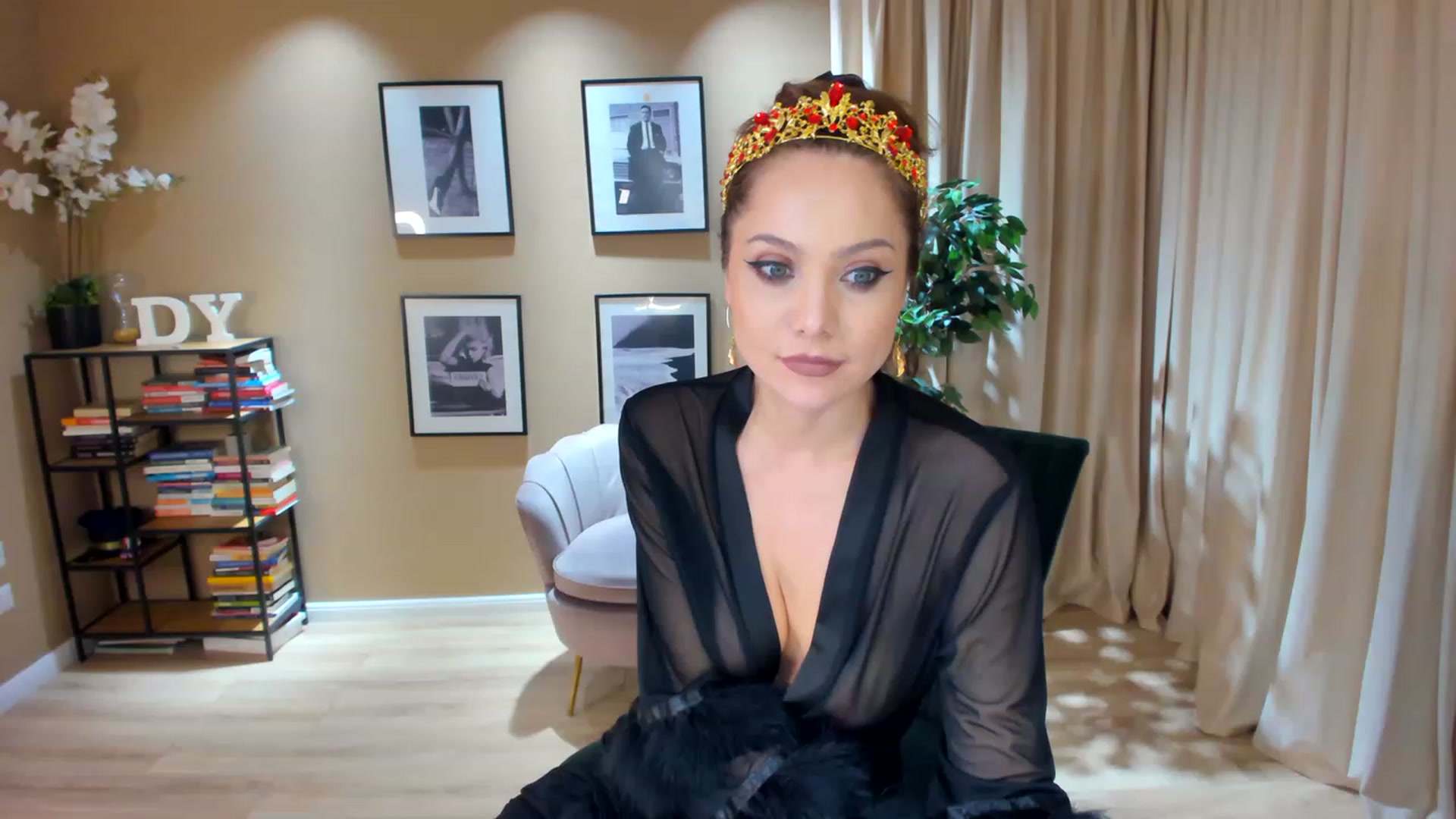 Gallery image thumbnail from SerenDYpity's myfreecams stream on, 03/19/2023, 01:28 image 20 of 20