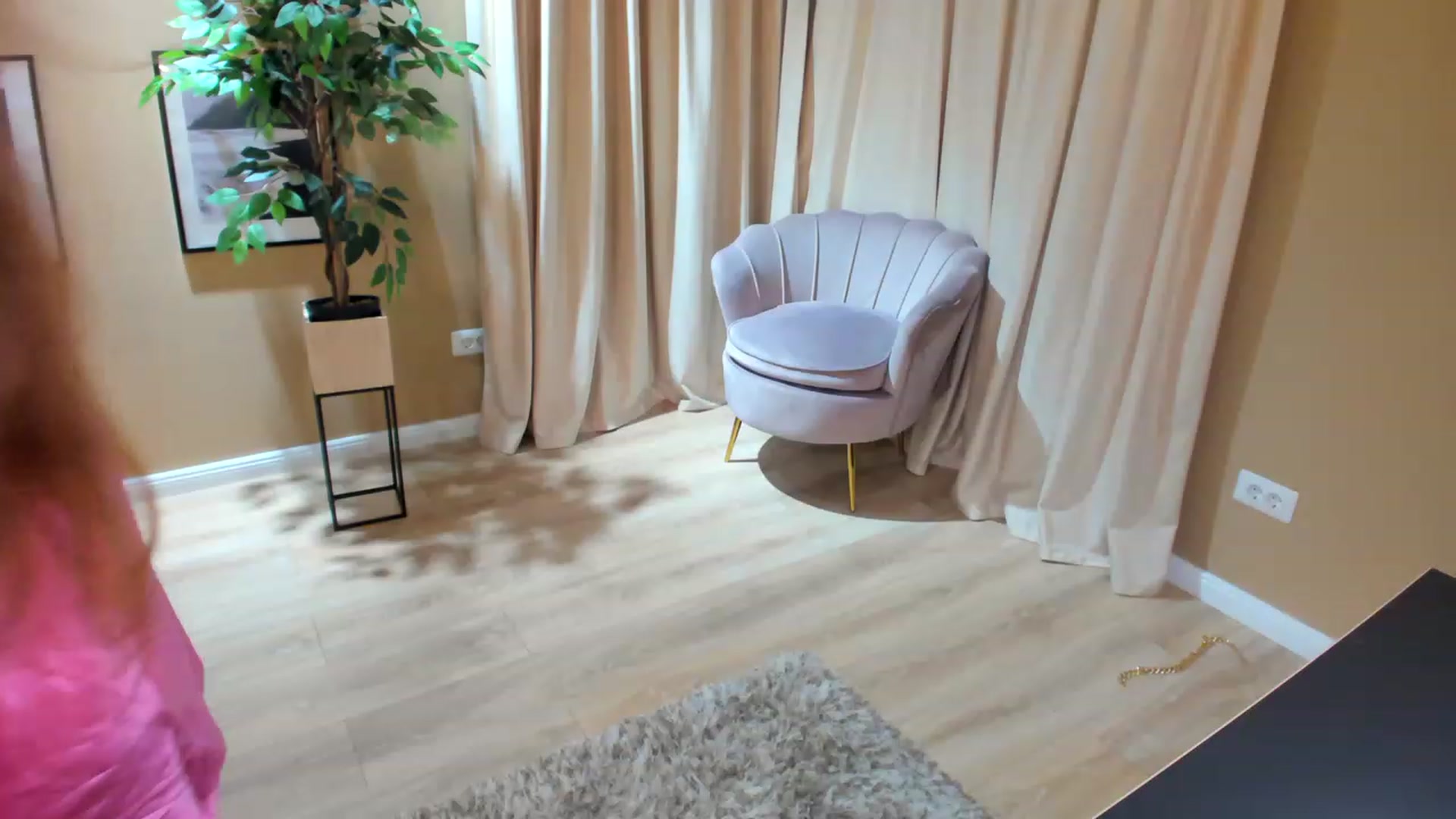 Gallery image thumbnail from SerenDYpity's myfreecams stream on, 04/07/2023, 21:01 image 4 of 20