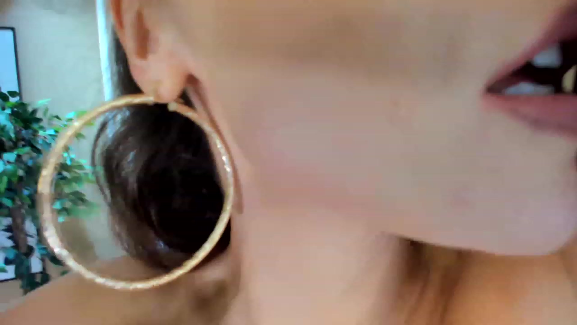 Gallery image thumbnail from SerenDYpity's myfreecams stream on, 04/08/2023, 22:07 image 11 of 20