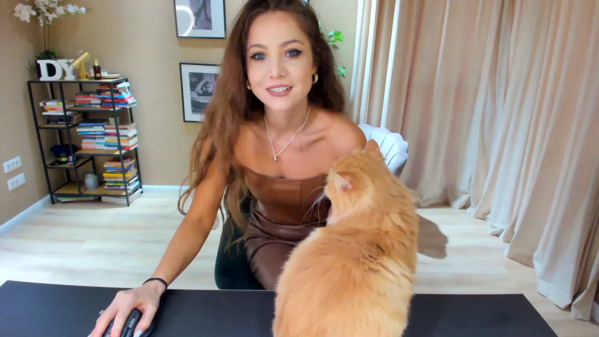 Gallery image thumbnail from SerenDYpity's myfreecams stream on, 04/09/2023, 16:59 image 5 of 20