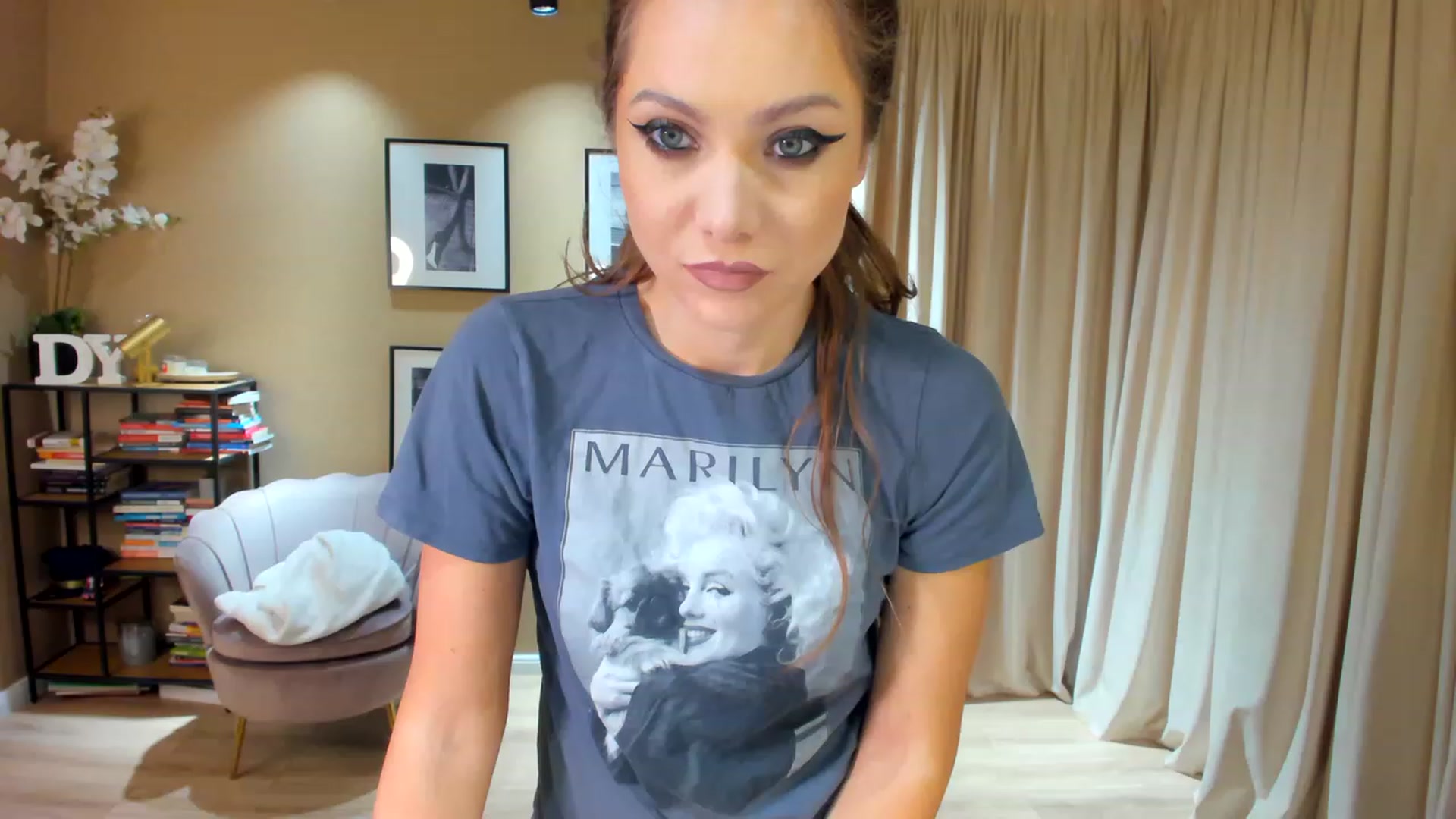 Gallery image thumbnail from SerenDYpity's myfreecams stream on, 04/16/2023, 19:11 image 1 of 20