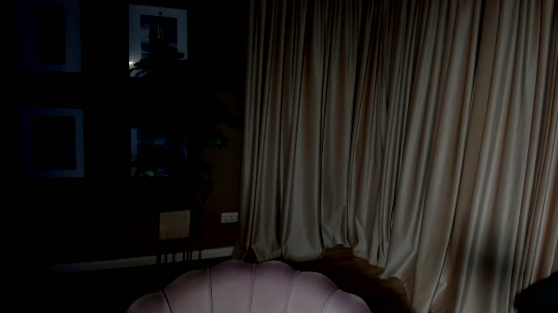 Gallery image thumbnail from SerenDYpity's myfreecams stream on, 04/19/2023, 23:11 image 4 of 20