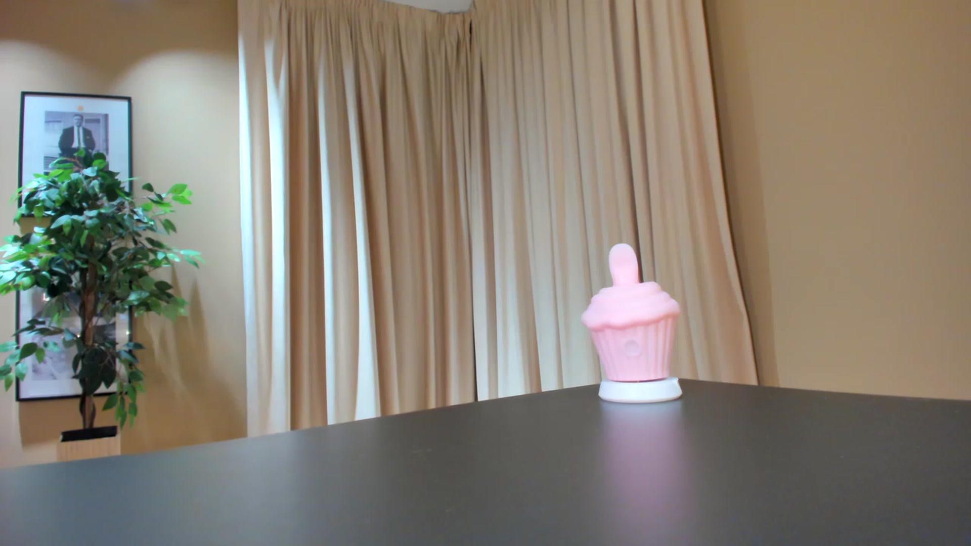 Gallery image thumbnail from SerenDYpity's myfreecams stream on, 05/05/2023, 19:57 image 2 of 20