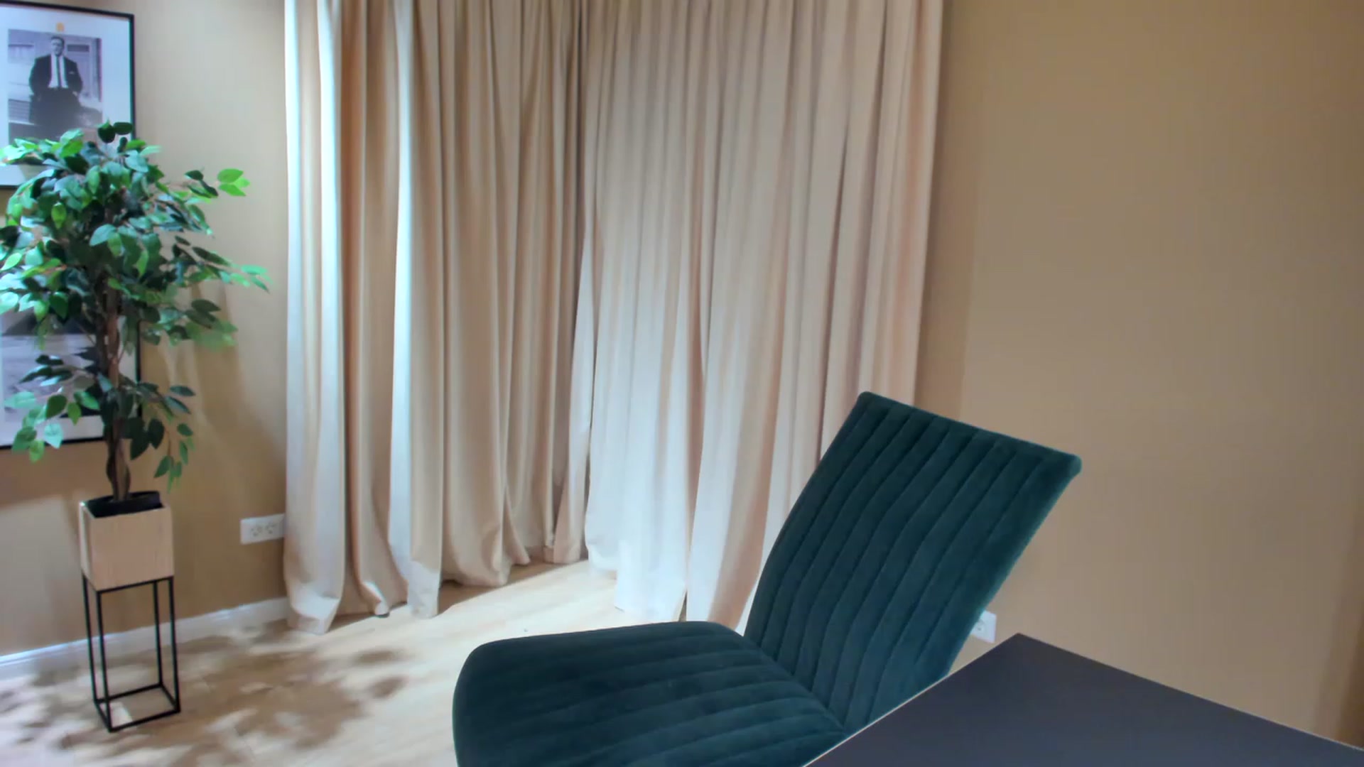 Gallery image thumbnail from SerenDYpity's myfreecams stream on, 05/09/2023, 20:06 image 2 of 20