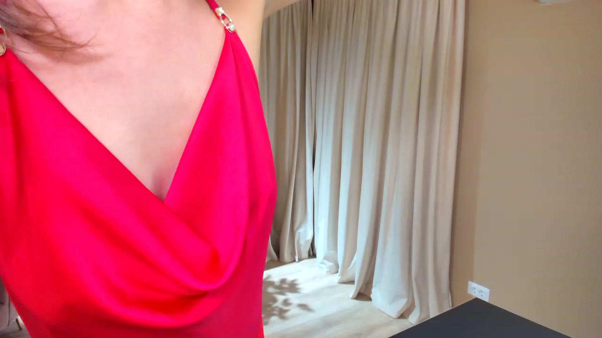 Gallery image thumbnail from SerenDYpity's myfreecams stream on, 05/25/2023, 21:01 image 18 of 20