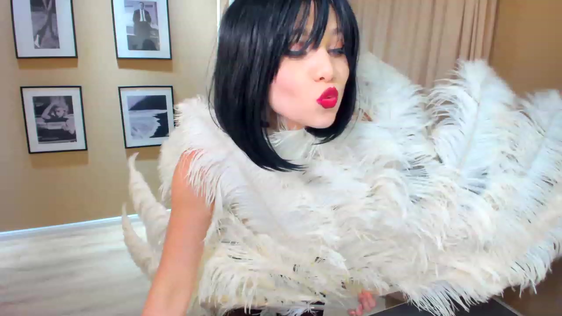 Gallery image thumbnail from SerenDYpity's myfreecams stream on, 06/09/2023, 23:28 image 18 of 20