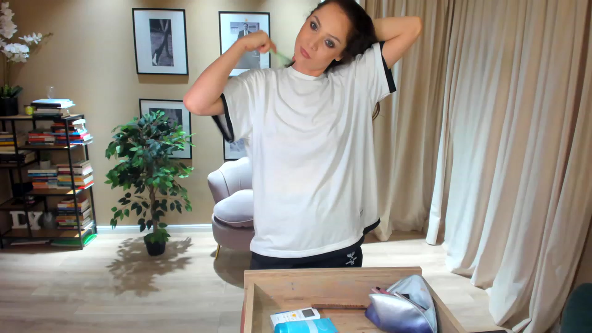 Gallery image thumbnail from SerenDYpity's myfreecams stream on, 06/13/2023, 20:50 image 1 of 20