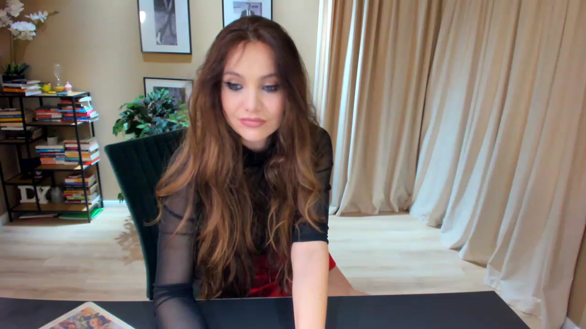 Gallery image thumbnail from SerenDYpity's myfreecams stream on, 06/15/2023, 23:15 image 4 of 20