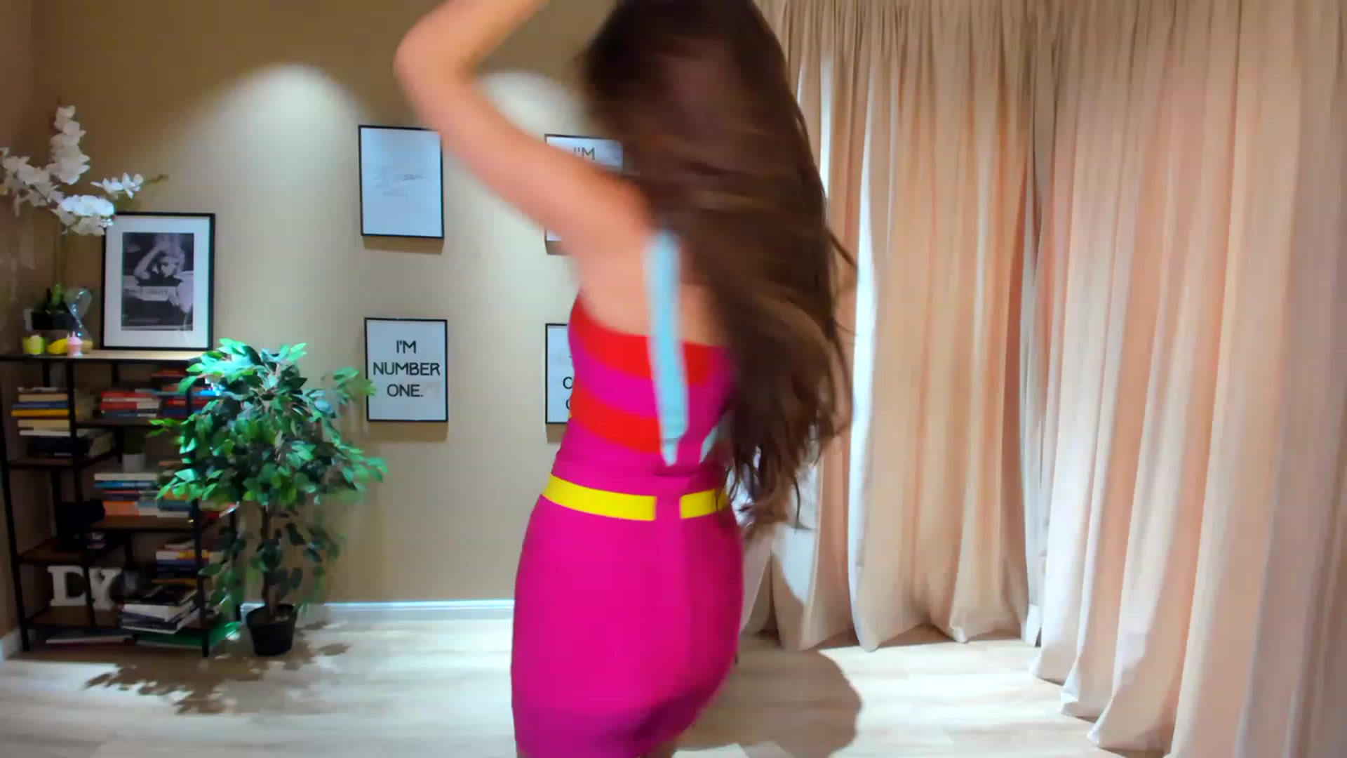 Gallery image thumbnail from SerenDYpity's myfreecams stream on, 06/18/2023, 17:31 image 7 of 20