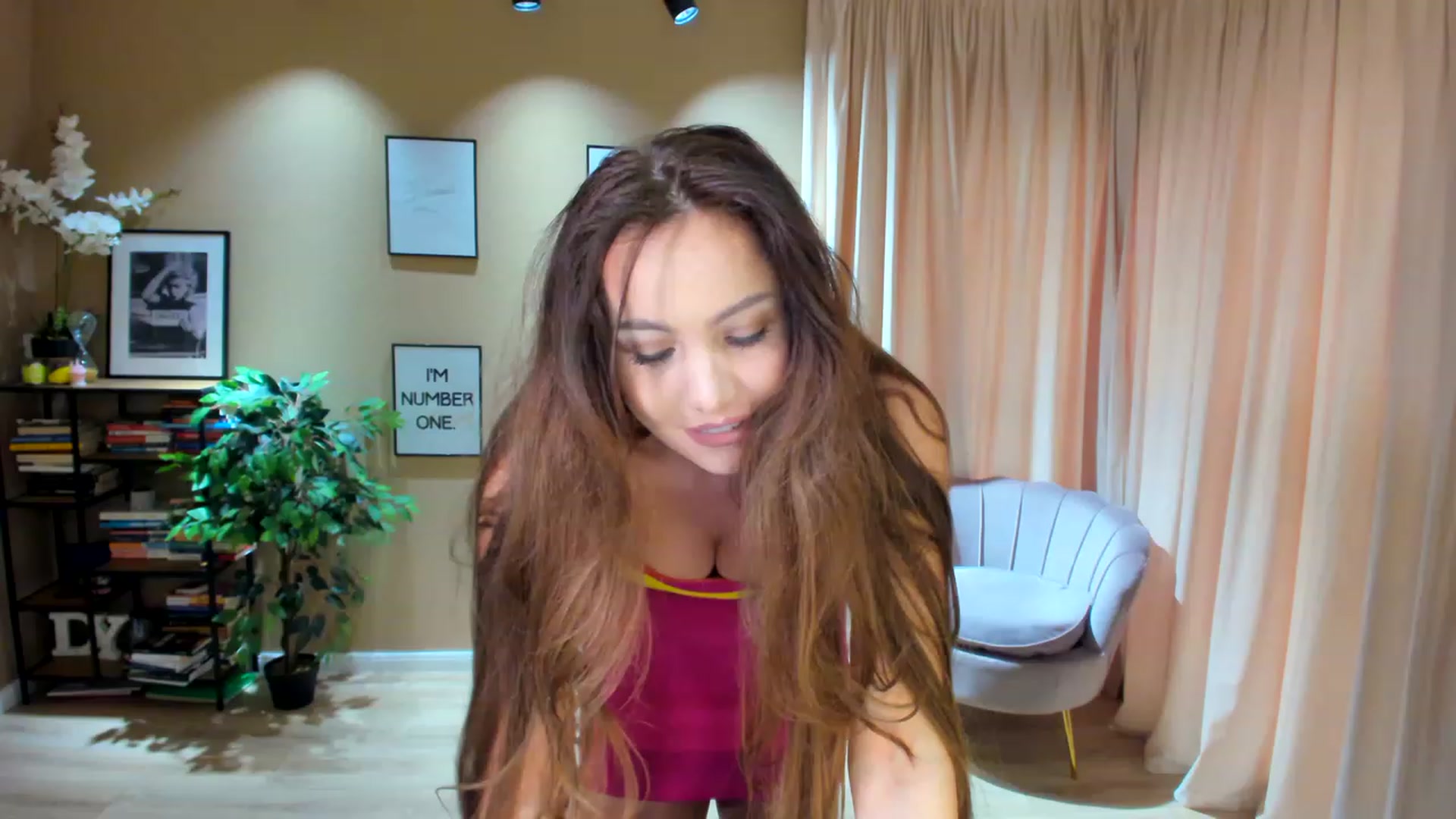 Gallery image thumbnail from SerenDYpity's myfreecams stream on, 06/18/2023, 17:31 image 9 of 20
