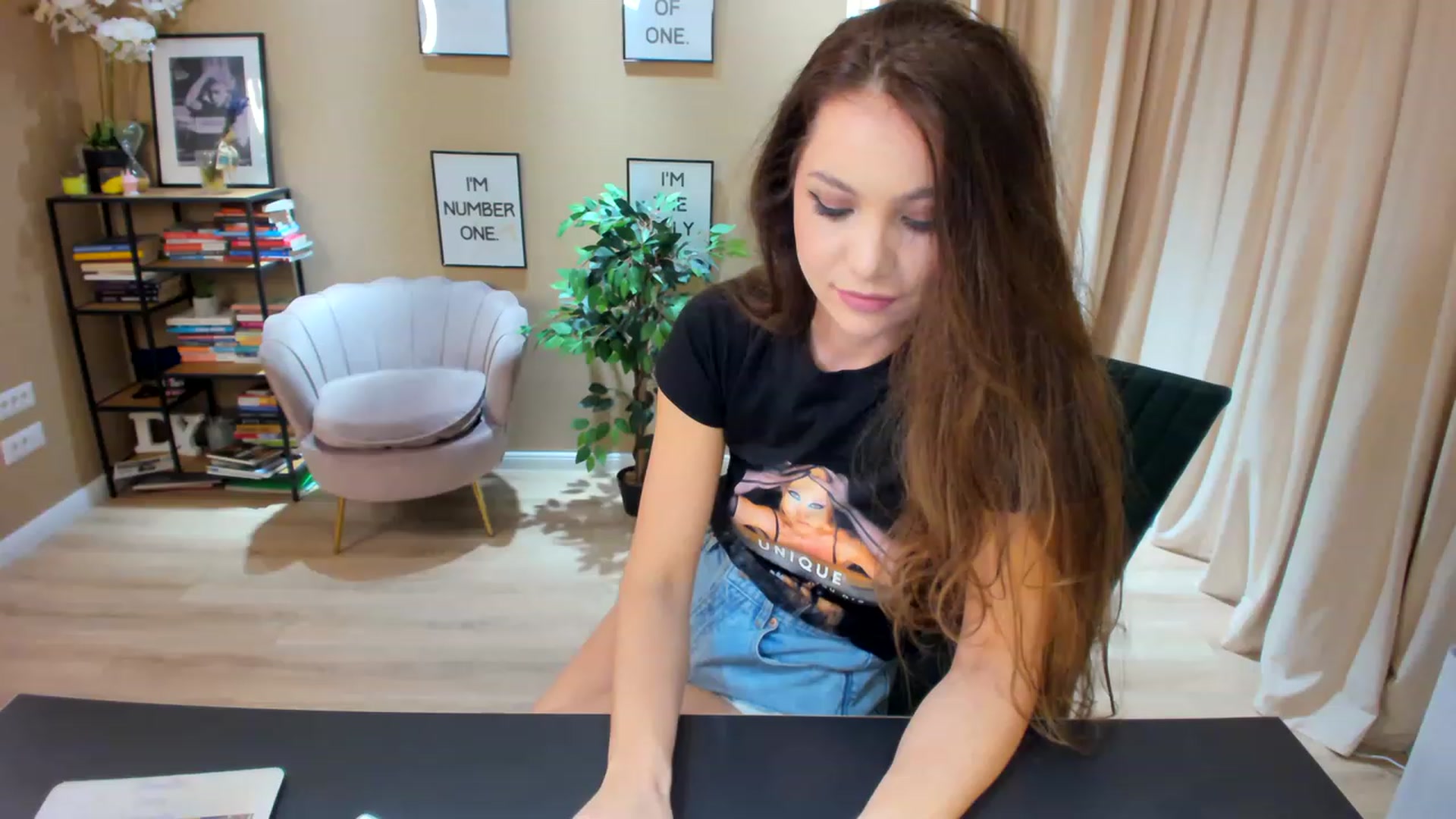 Gallery image thumbnail from SerenDYpity's myfreecams stream on, 06/24/2023, 22:00 image 6 of 20