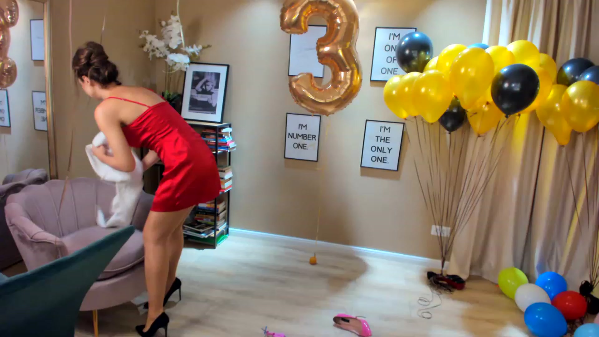 Gallery image thumbnail from SerenDYpity's myfreecams stream on, 06/25/2023, 22:44 image 9 of 20