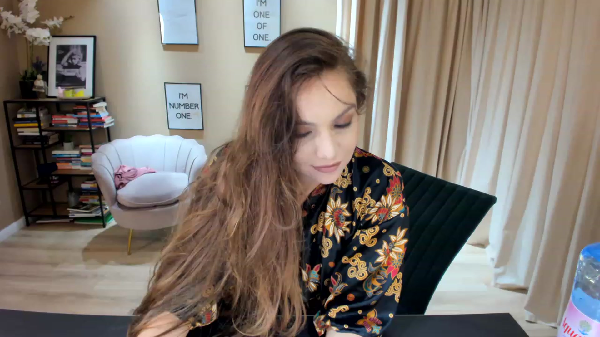 Gallery image thumbnail from SerenDYpity's myfreecams stream on, 07/04/2023, 19:32 image 2 of 20