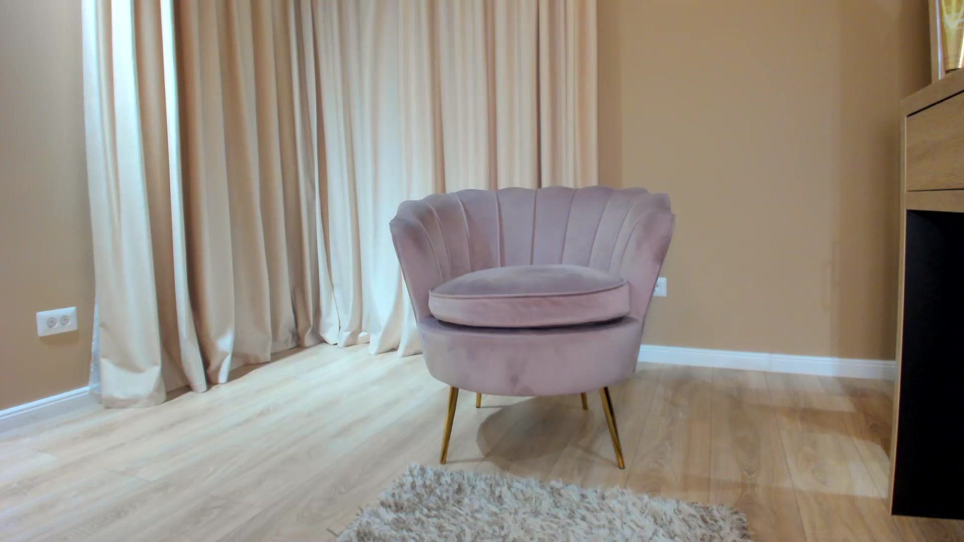 Gallery image thumbnail from SerenDYpity's myfreecams stream on, 07/13/2023, 21:29 image 9 of 20