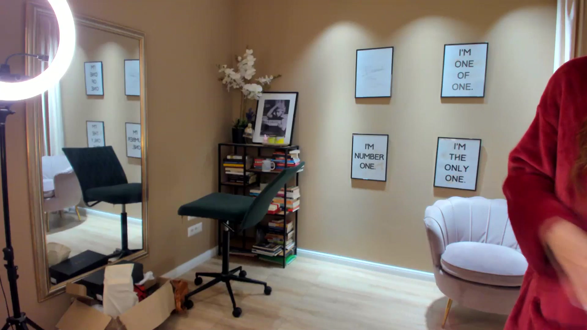 Gallery image thumbnail from SerenDYpity's myfreecams stream on, 07/15/2023, 22:31 image 4 of 20