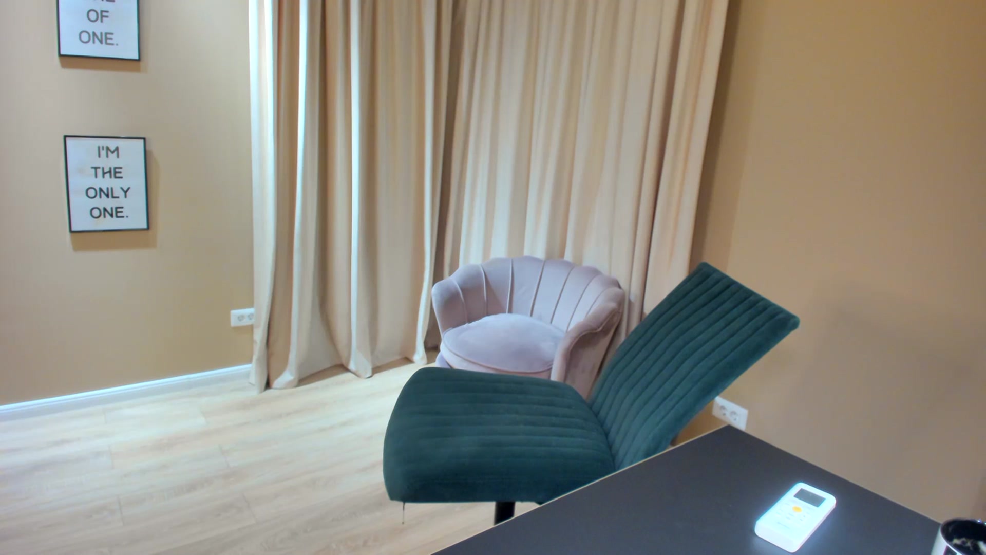Gallery image thumbnail from SerenDYpity's myfreecams stream on, 07/15/2023, 23:42 image 15 of 20