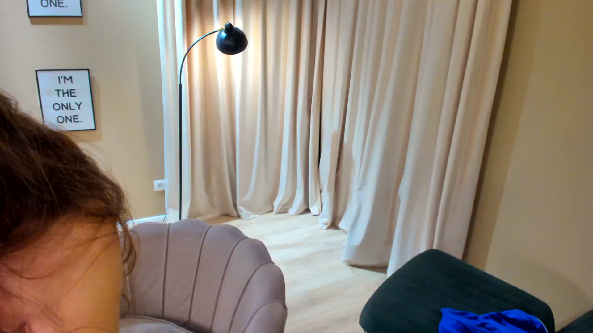 Gallery image thumbnail from SerenDYpity's myfreecams stream on, 08/08/2023, 23:02 image 16 of 20