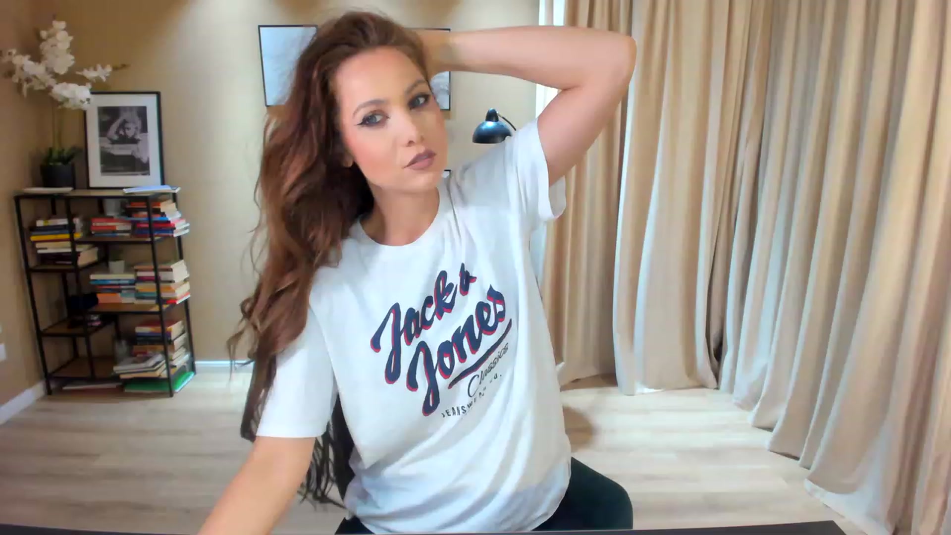 Gallery image thumbnail from SerenDYpity's myfreecams stream on, 08/15/2023, 22:54 image 1 of 20