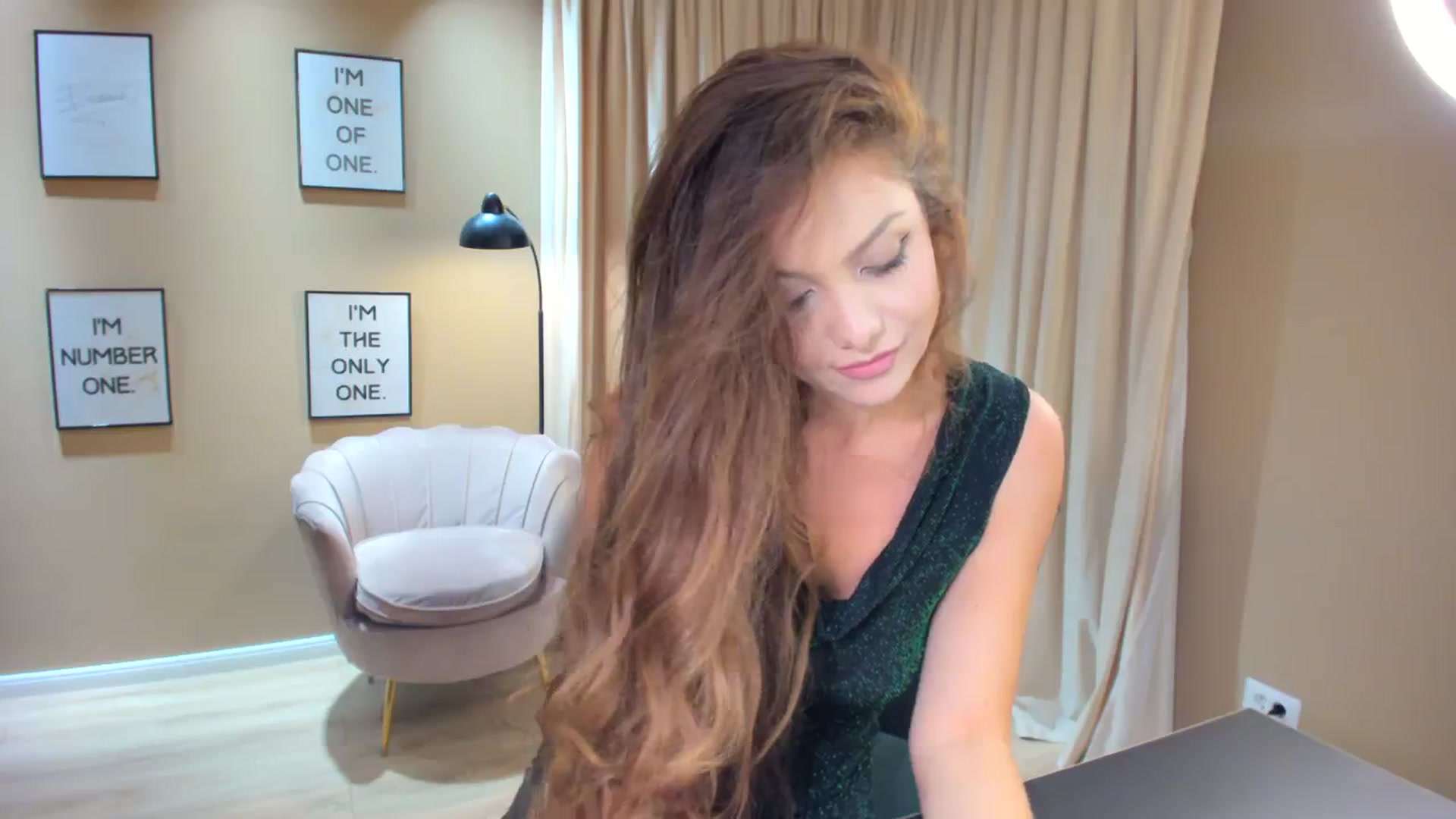 Gallery image thumbnail from SerenDYpity's myfreecams stream on, 08/22/2023, 20:54 image 10 of 20