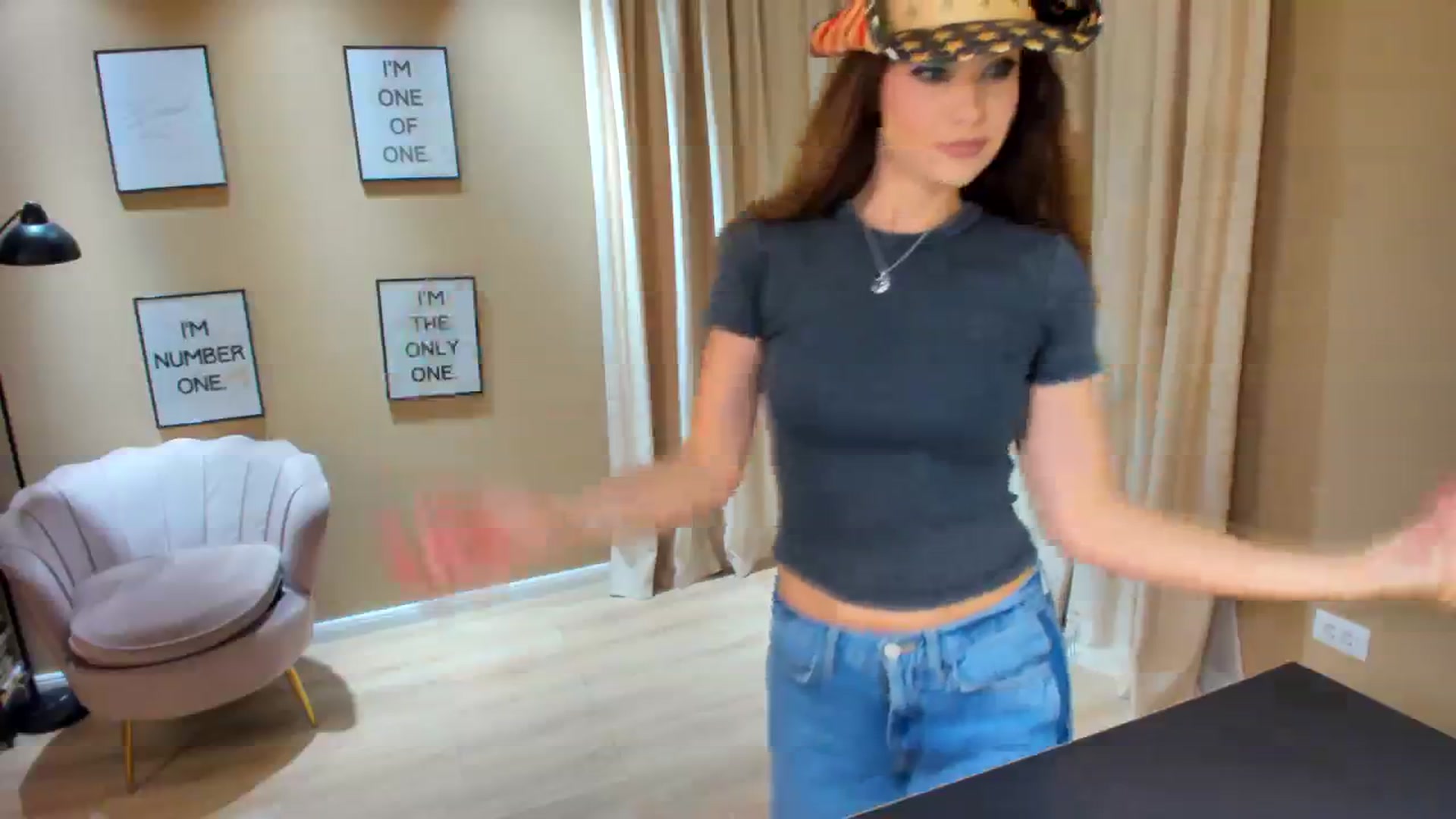 Gallery image thumbnail from SerenDYpity's myfreecams stream on, 09/16/2023, 20:27 image 5 of 20