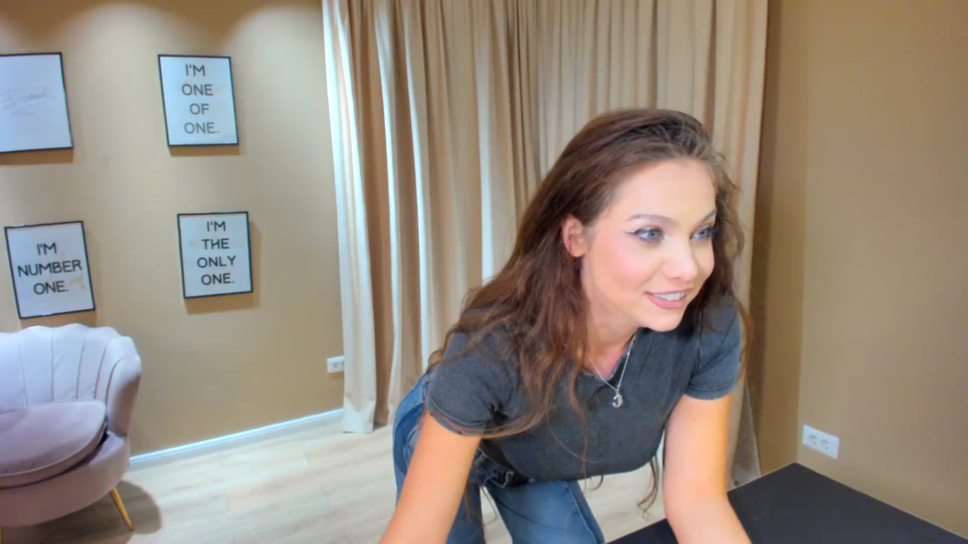 Gallery image thumbnail from SerenDYpity's myfreecams stream on, 09/16/2023, 20:27 image 3 of 20