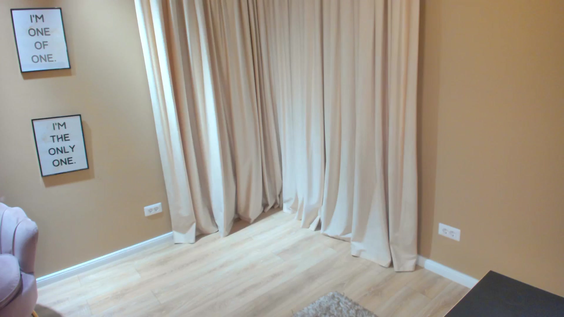 Gallery image thumbnail from SerenDYpity's myfreecams stream on, 09/18/2023, 23:47 image 1 of 20
