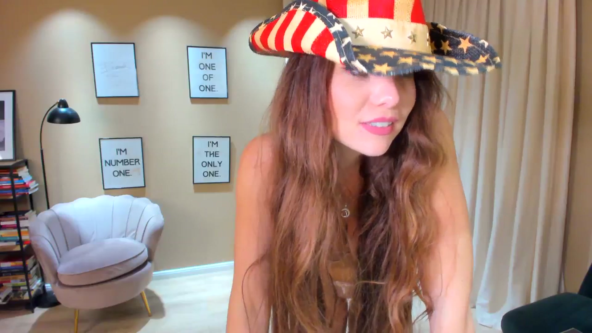 Gallery image thumbnail from SerenDYpity's myfreecams stream on, 09/27/2023, 22:02 image 15 of 20