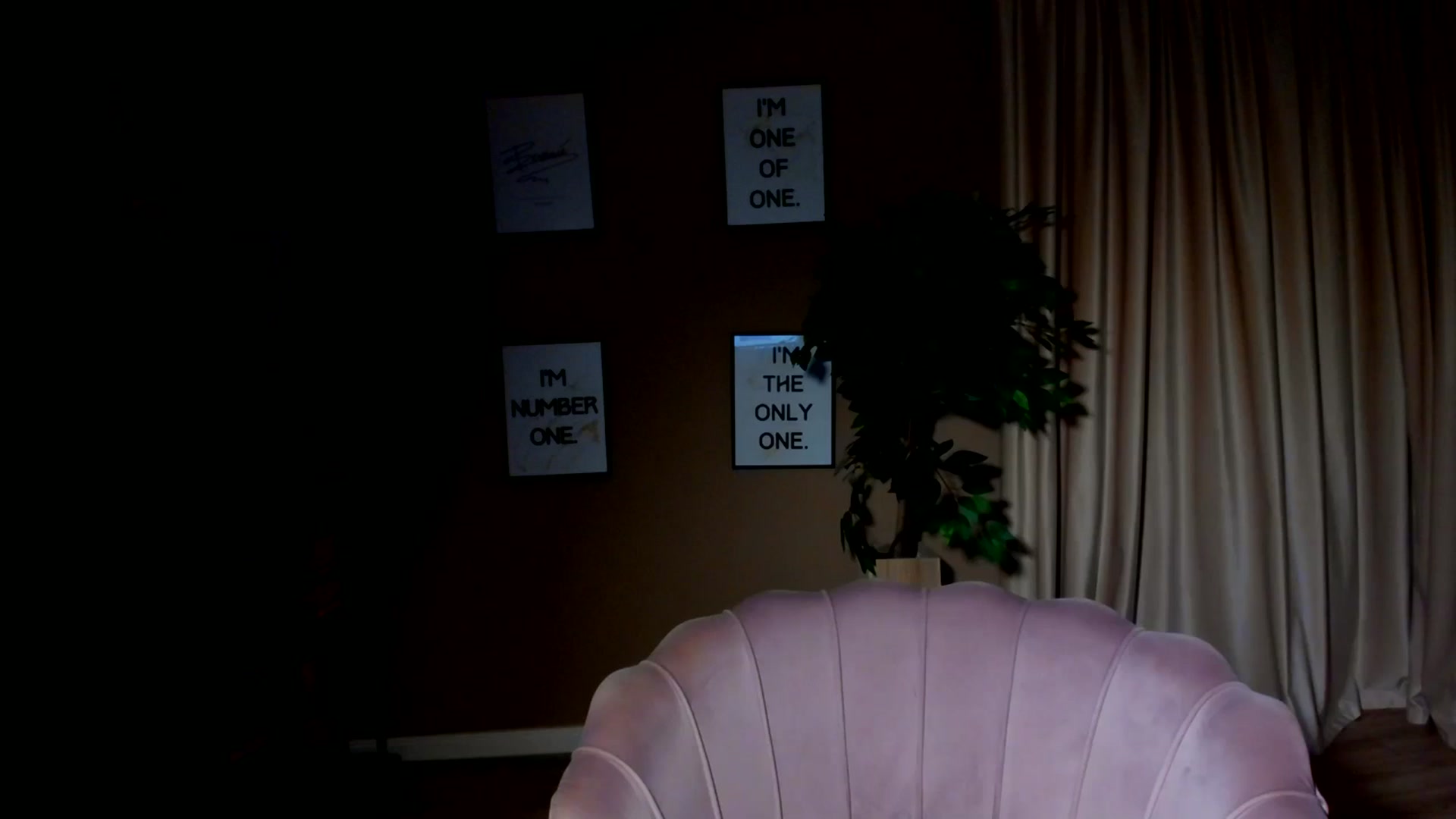 Gallery image thumbnail from SerenDYpity's myfreecams stream on, 10/05/2023, 23:13 image 7 of 20
