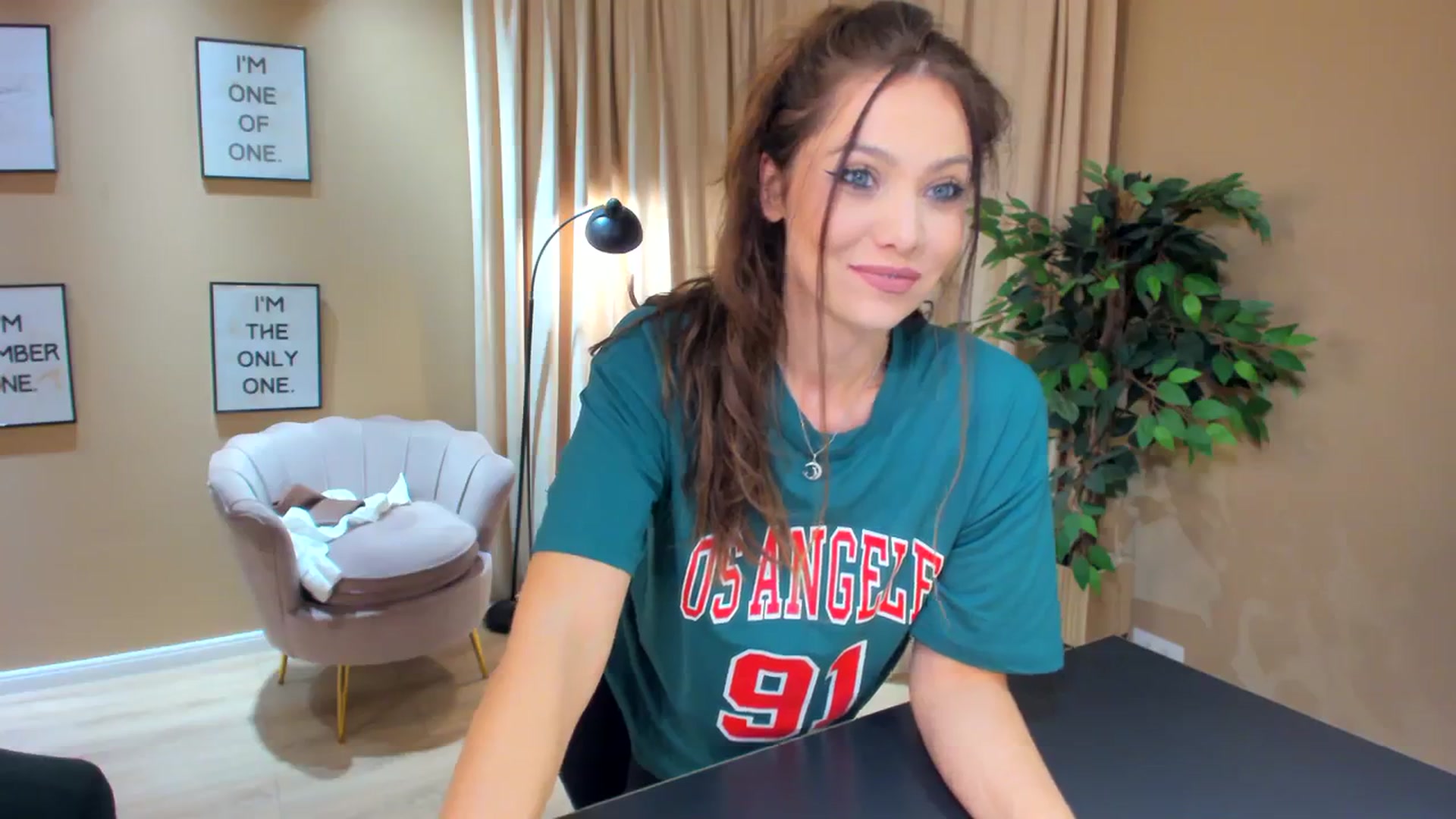 Gallery image thumbnail from SerenDYpity's myfreecams stream on, 10/09/2023, 20:42 image 2 of 20