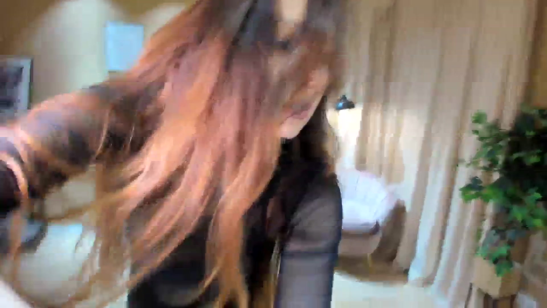Gallery image thumbnail from SerenDYpity's myfreecams stream on, 10/18/2023, 21:12 image 18 of 20