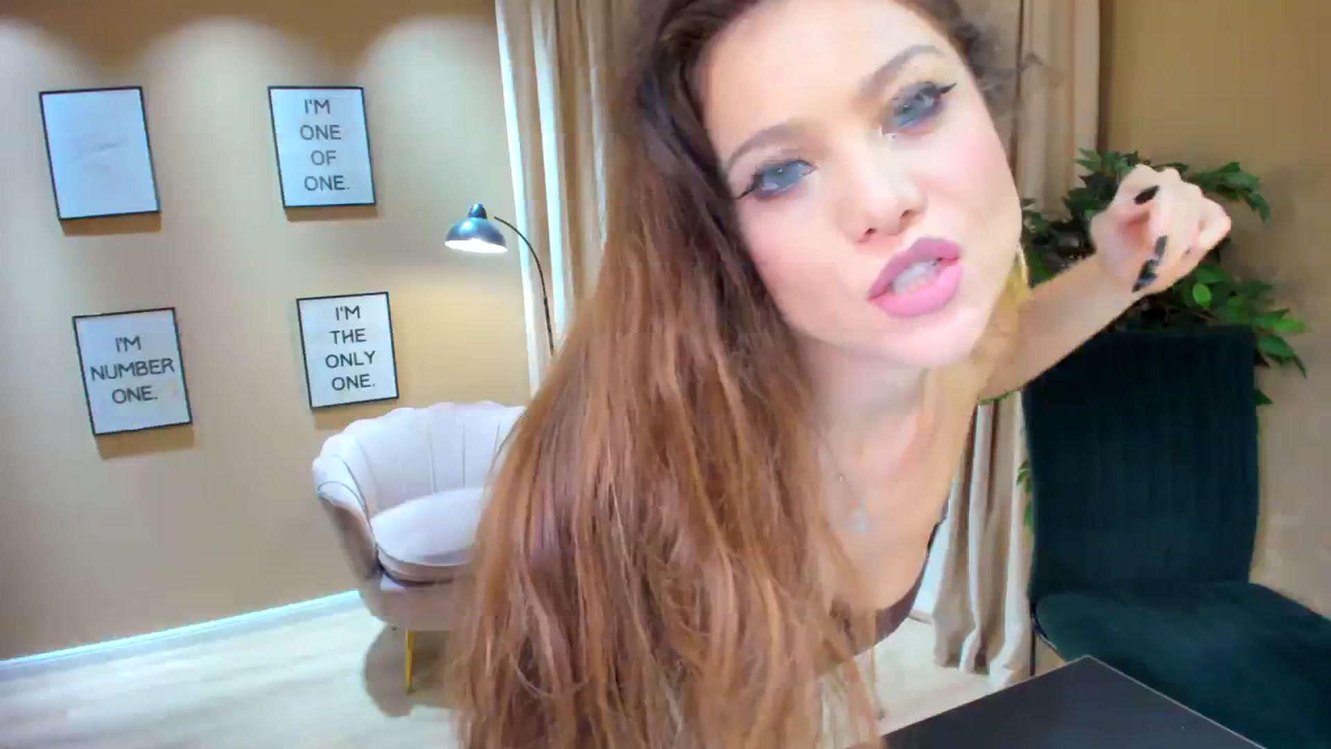 Gallery image thumbnail from SerenDYpity's myfreecams stream on, 10/24/2023, 18:13 image 14 of 20