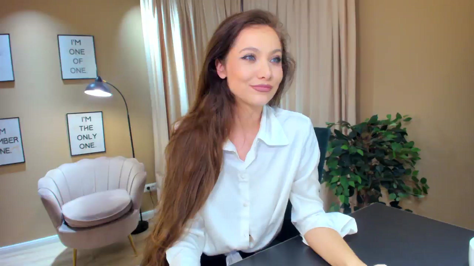 Gallery image thumbnail from SerenDYpity's myfreecams stream on, 11/07/2023, 19:26 image 6 of 20