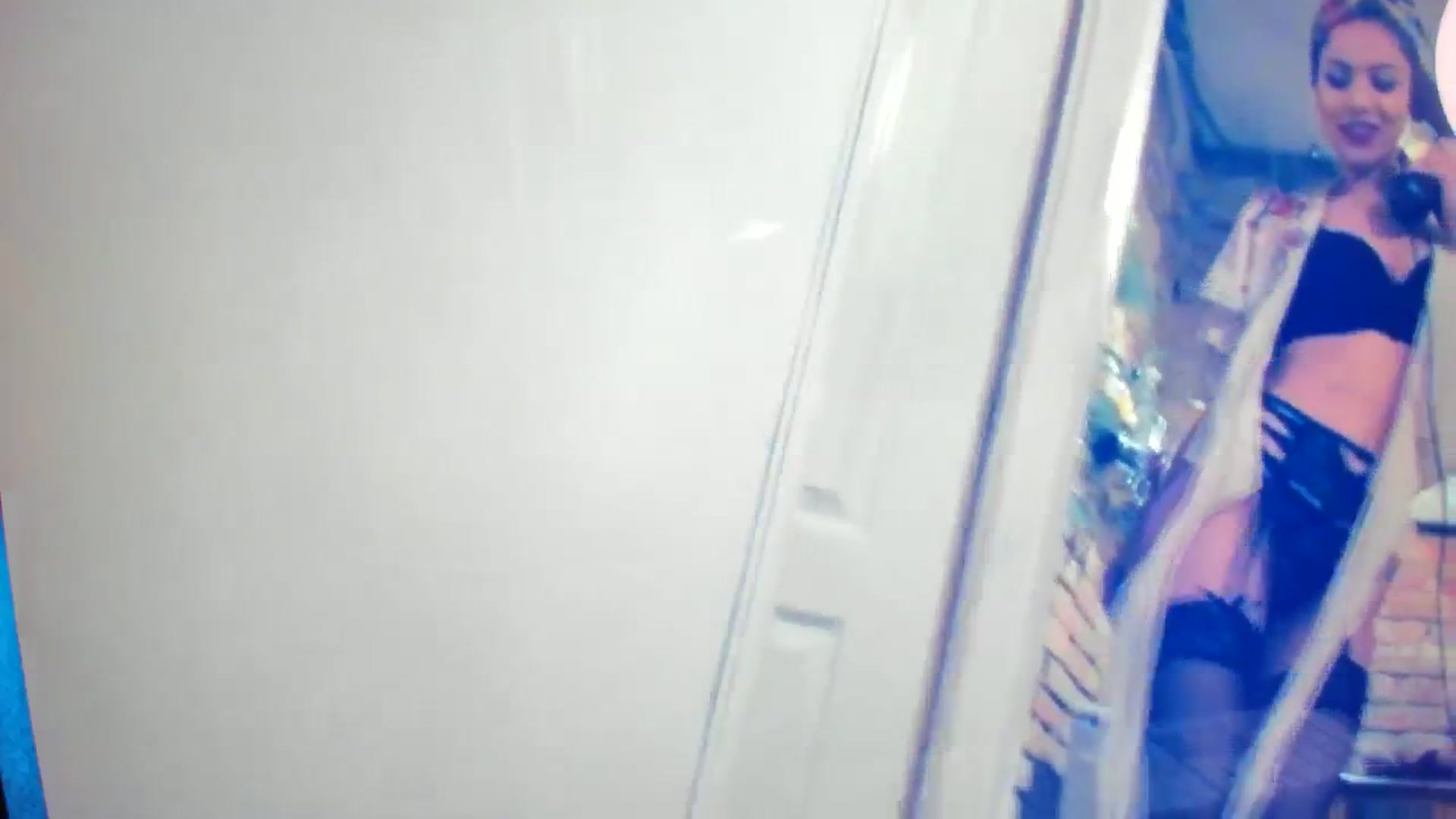 Gallery image thumbnail from SerenDYpity's myfreecams stream on, 11/07/2023, 21:33 image 11 of 20