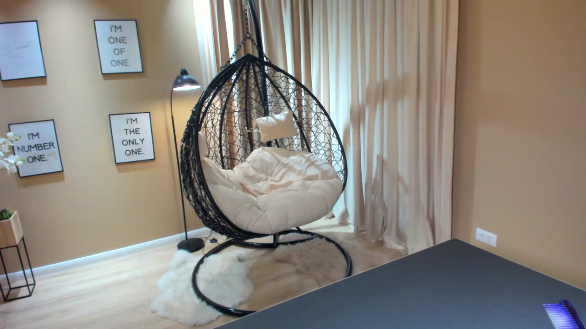 Gallery image thumbnail from SerenDYpity's myfreecams stream on, 11/09/2023, 20:18 image 5 of 20