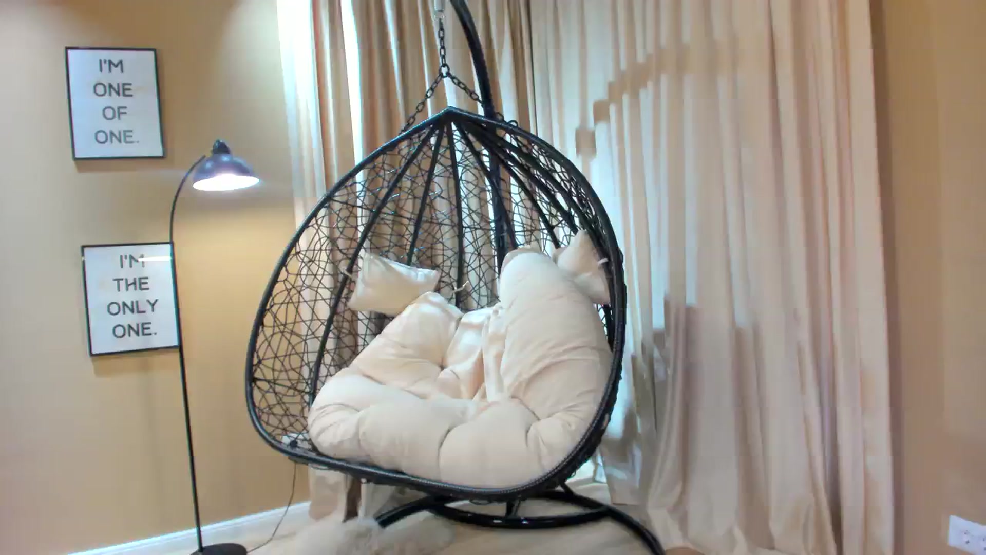 Gallery image thumbnail from SerenDYpity's myfreecams stream on, 11/09/2023, 22:31 image 1 of 20