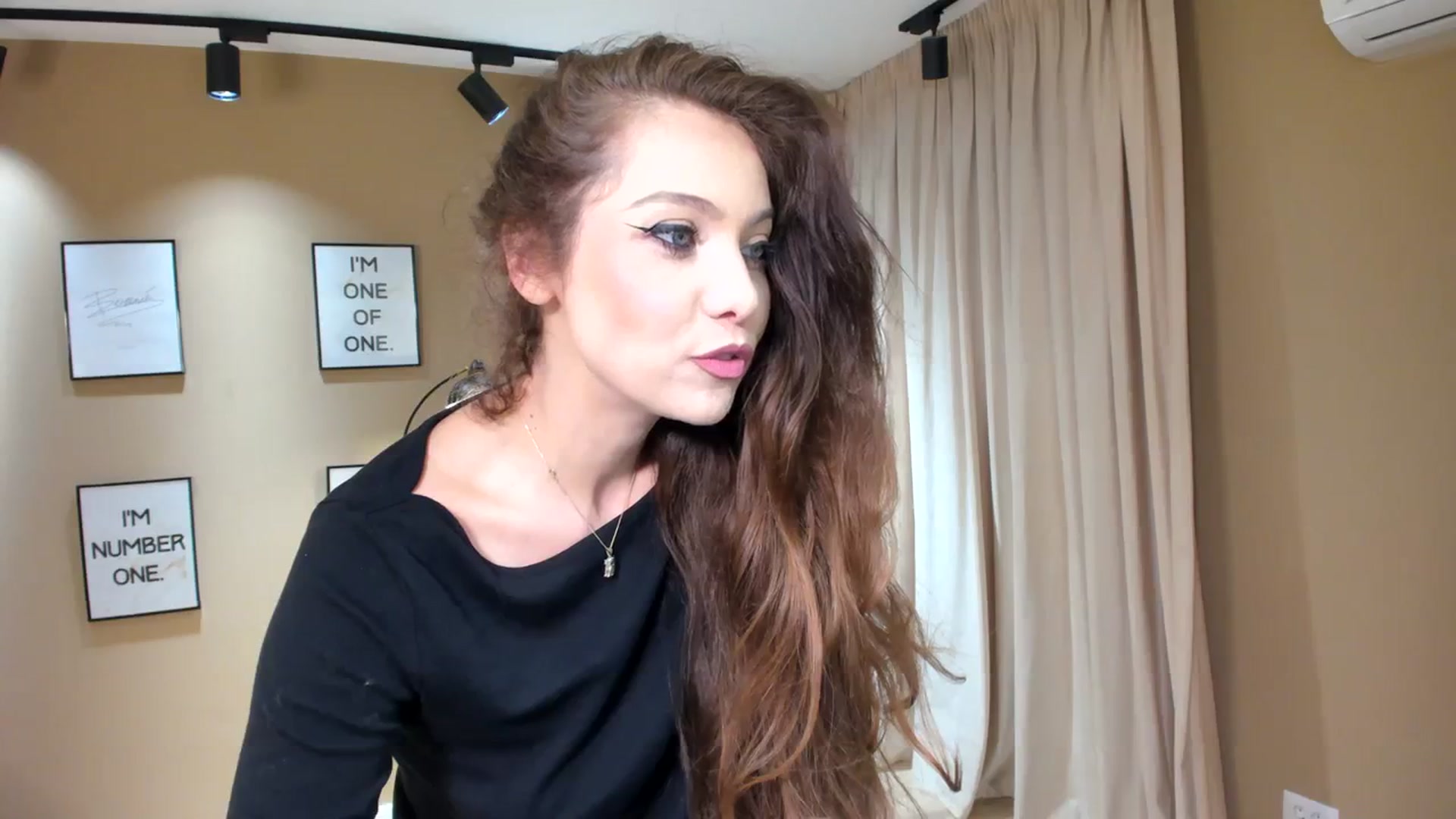 Gallery image thumbnail from SerenDYpity's myfreecams stream on, 11/14/2023, 21:43 image 12 of 20