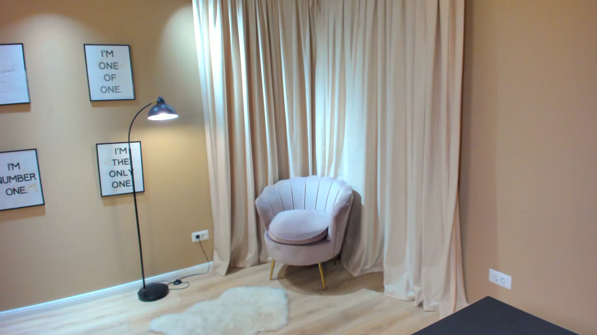 Gallery image thumbnail from SerenDYpity's myfreecams stream on, 11/14/2023, 23:53 image 20 of 20