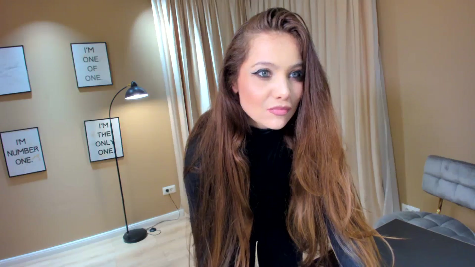 Gallery image thumbnail from SerenDYpity's myfreecams stream on, 11/20/2023, 21:58 image 14 of 20