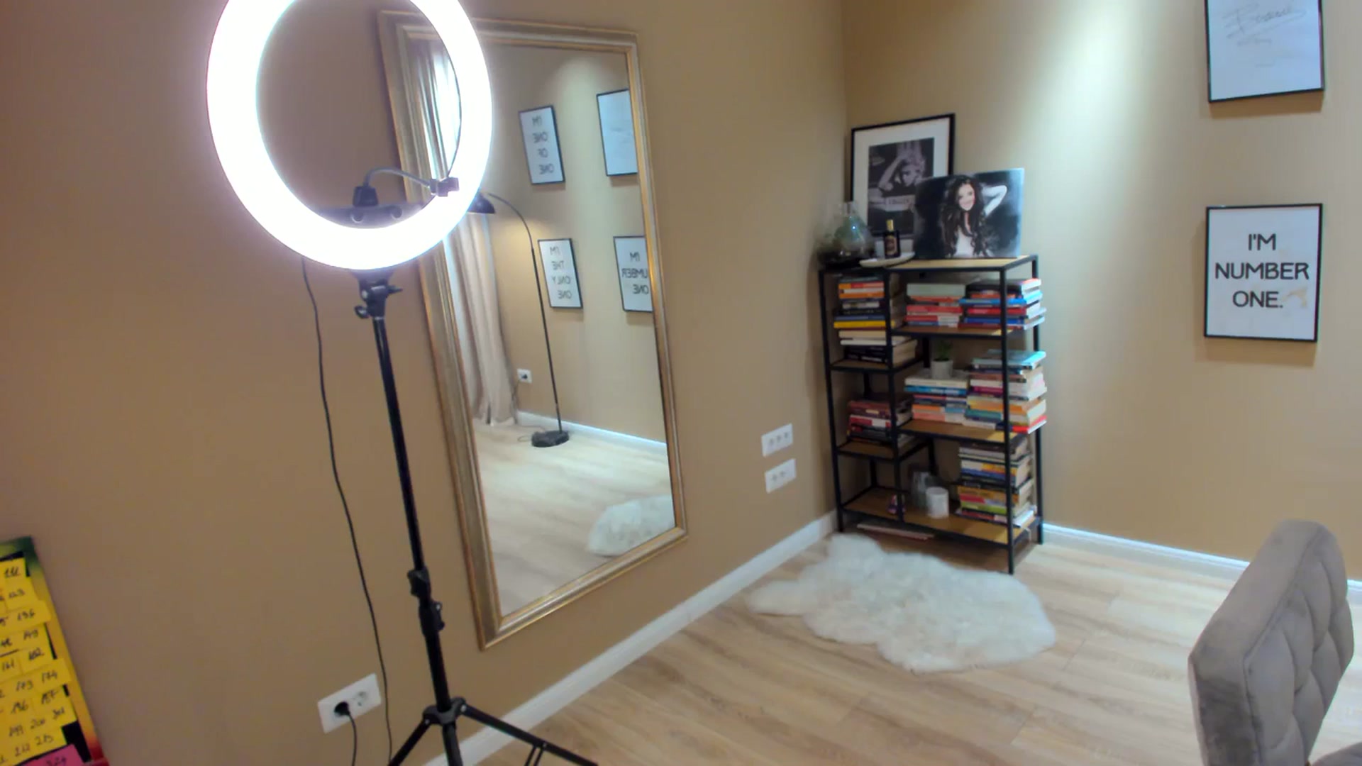 Gallery image thumbnail from SerenDYpity's myfreecams stream on, 11/21/2023, 24:46 image 13 of 20
