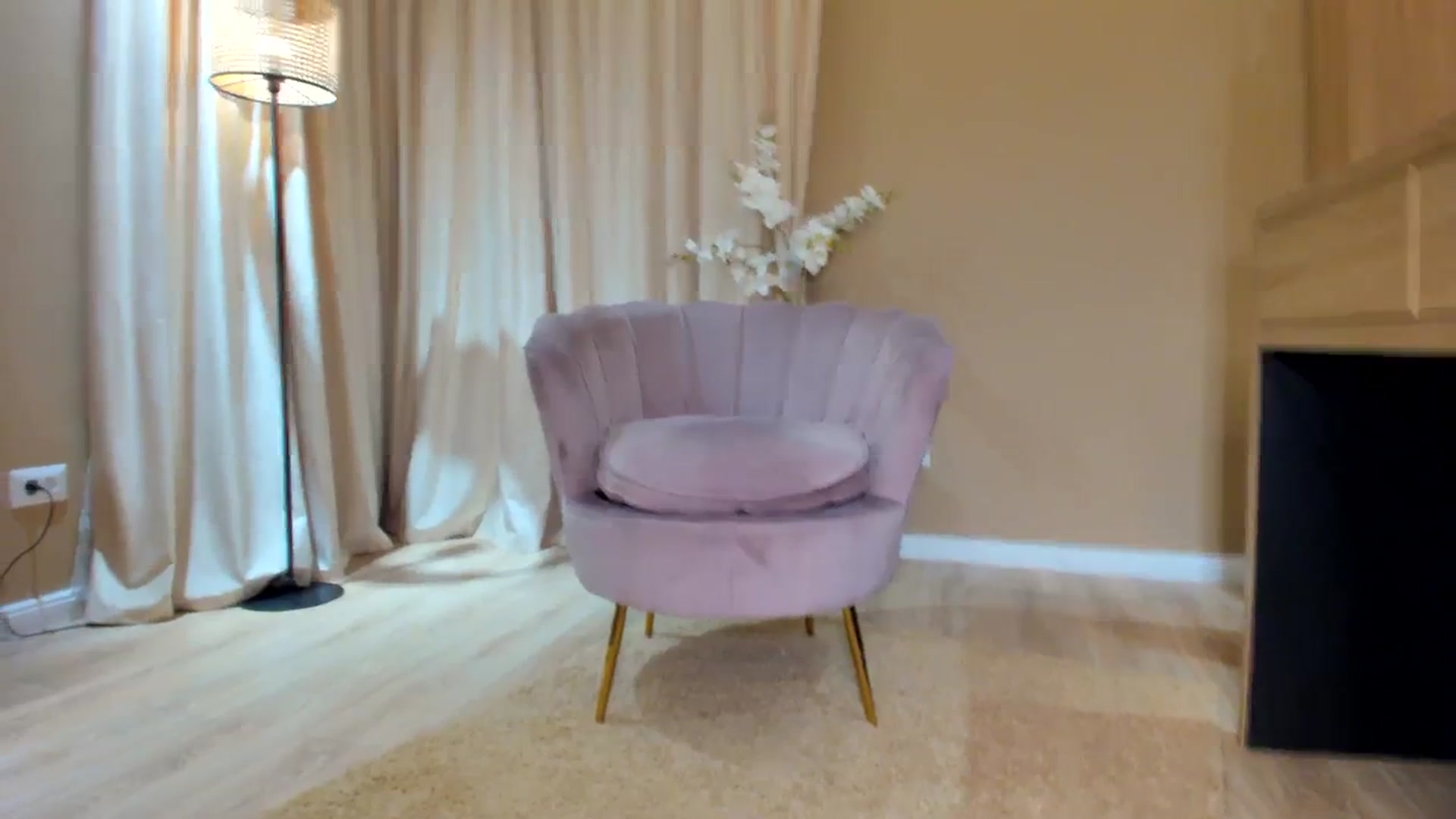 Gallery image thumbnail from SerenDYpity's myfreecams stream on, 12/21/2023, 24:05 image 4 of 20