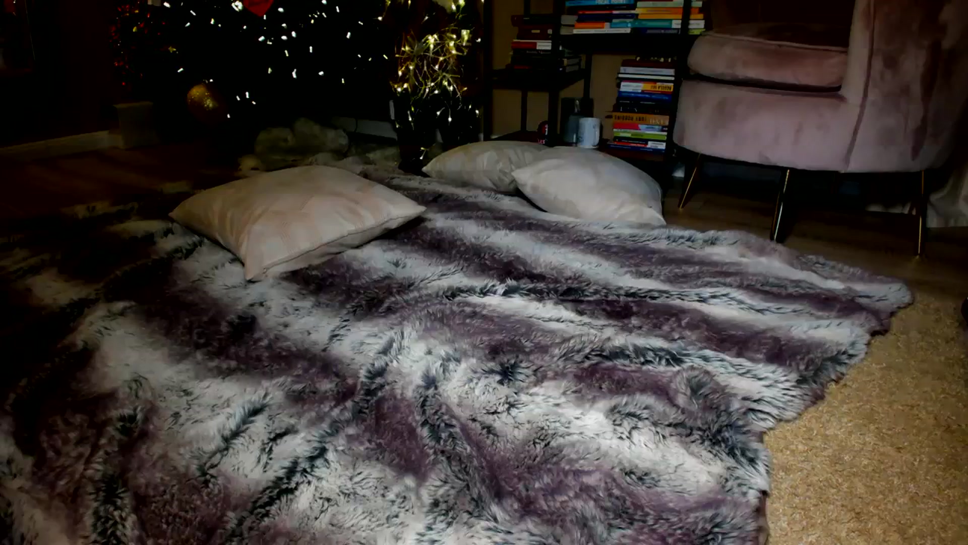 Gallery image thumbnail from SerenDYpity's myfreecams stream on, 12/21/2023, 23:23 image 8 of 20