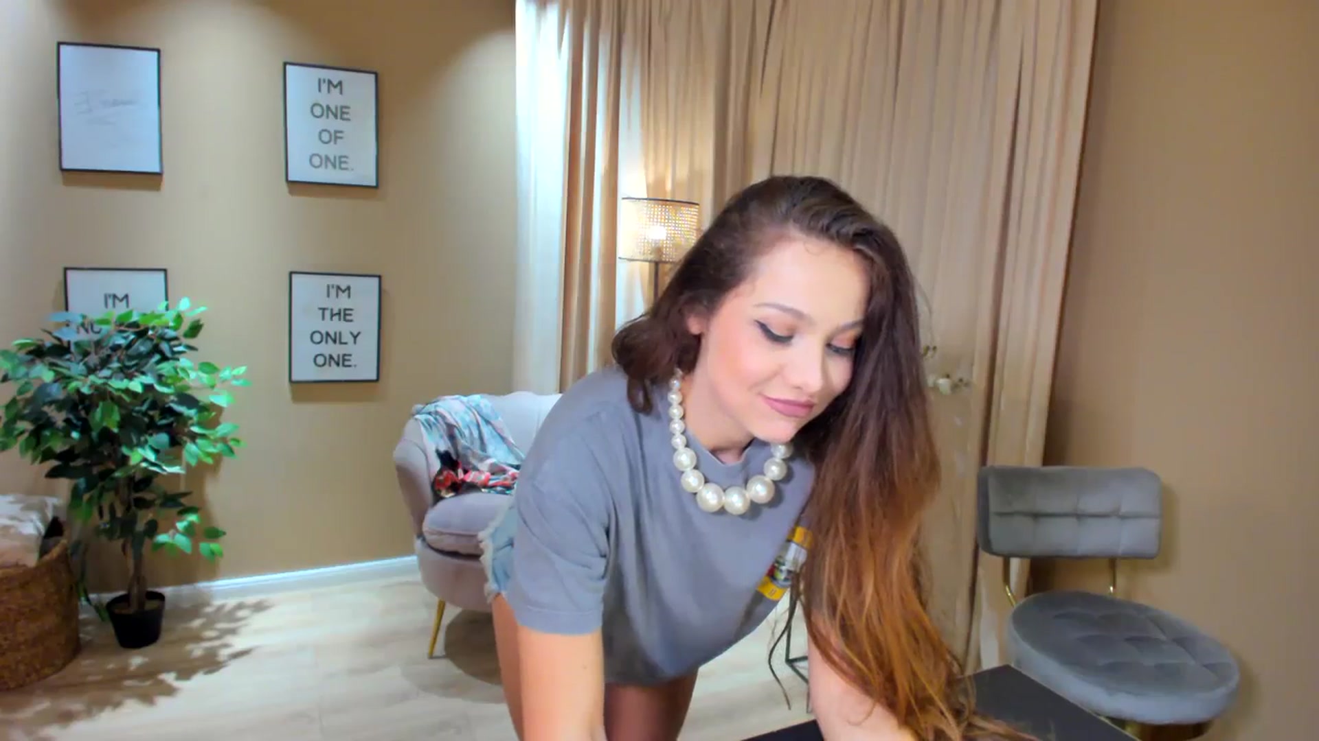 Gallery image thumbnail from SerenDYpity's myfreecams stream on, 01/07/2024, 21:39 image 9 of 20